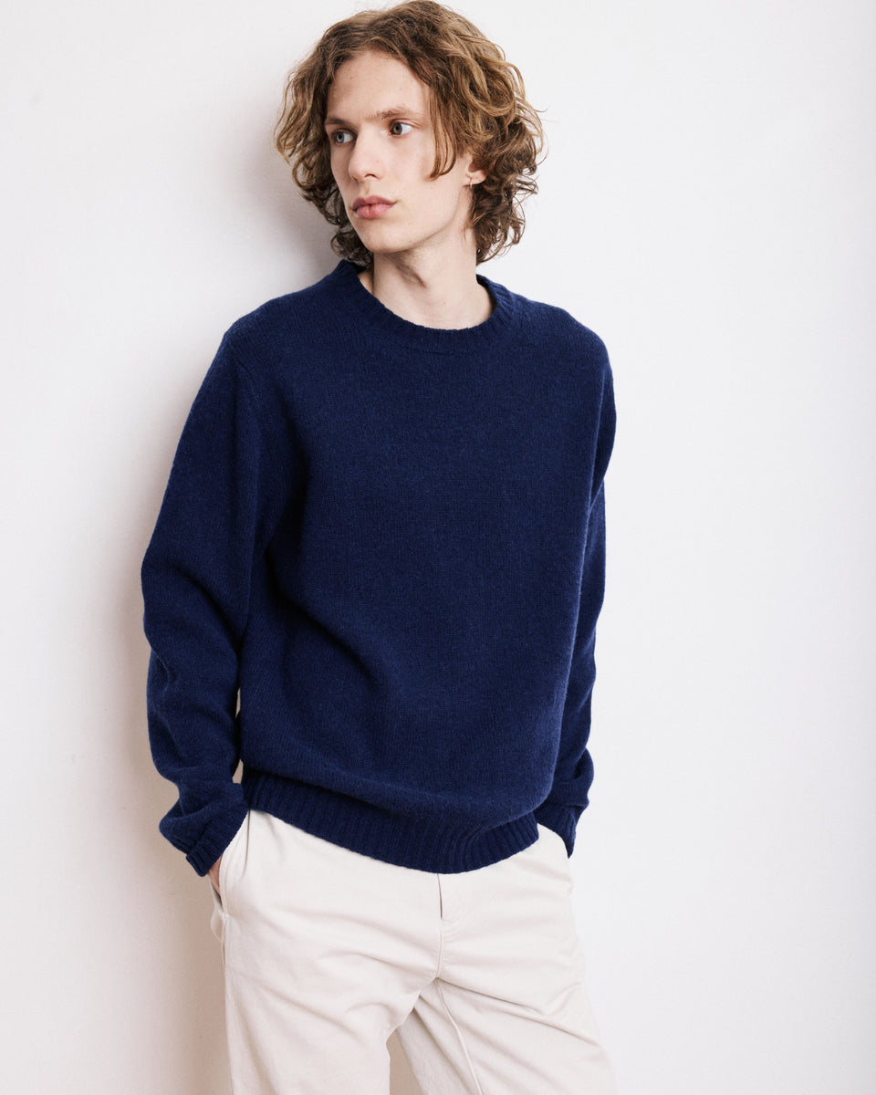 Pull Col Rond Homme en Laine Shetland Bleu Marine - Image principale