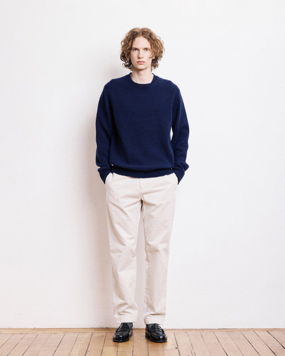 Pull Col Rond Homme en Laine Shetland Bleu Marine - Image alternative