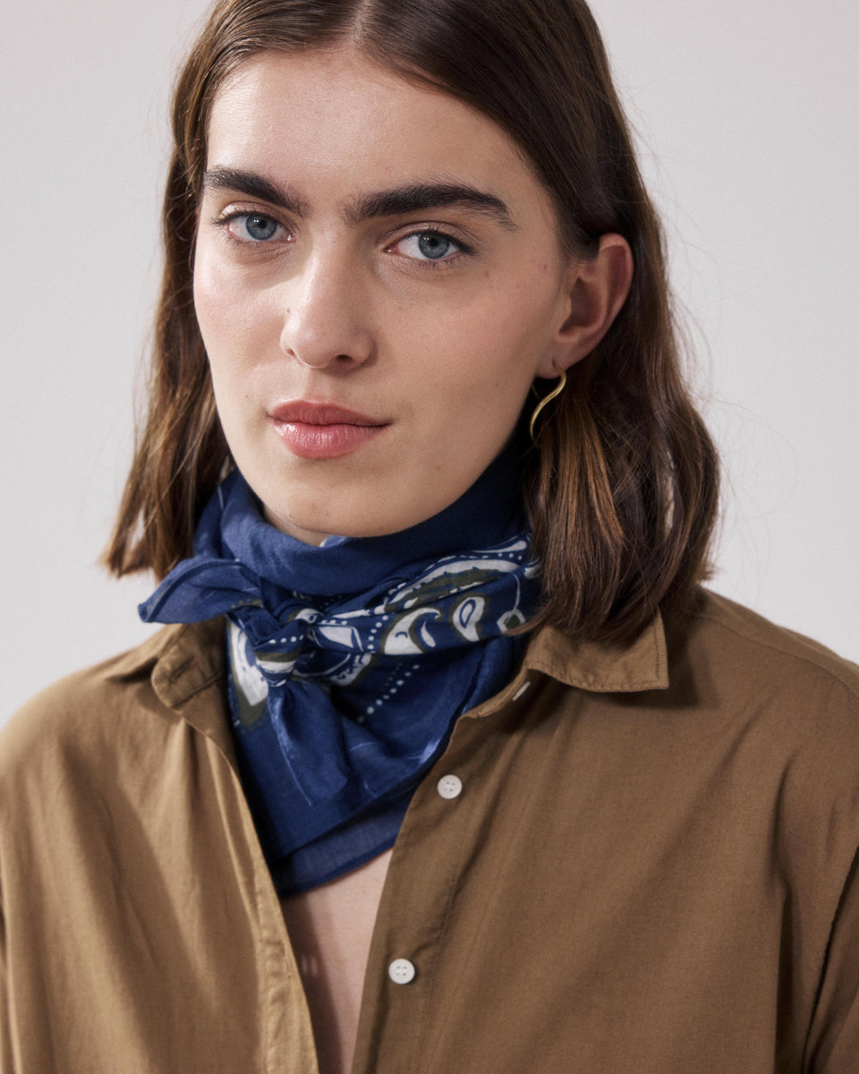 Bandana Femme en Coton Bleu Indigo Paisley - Image principale