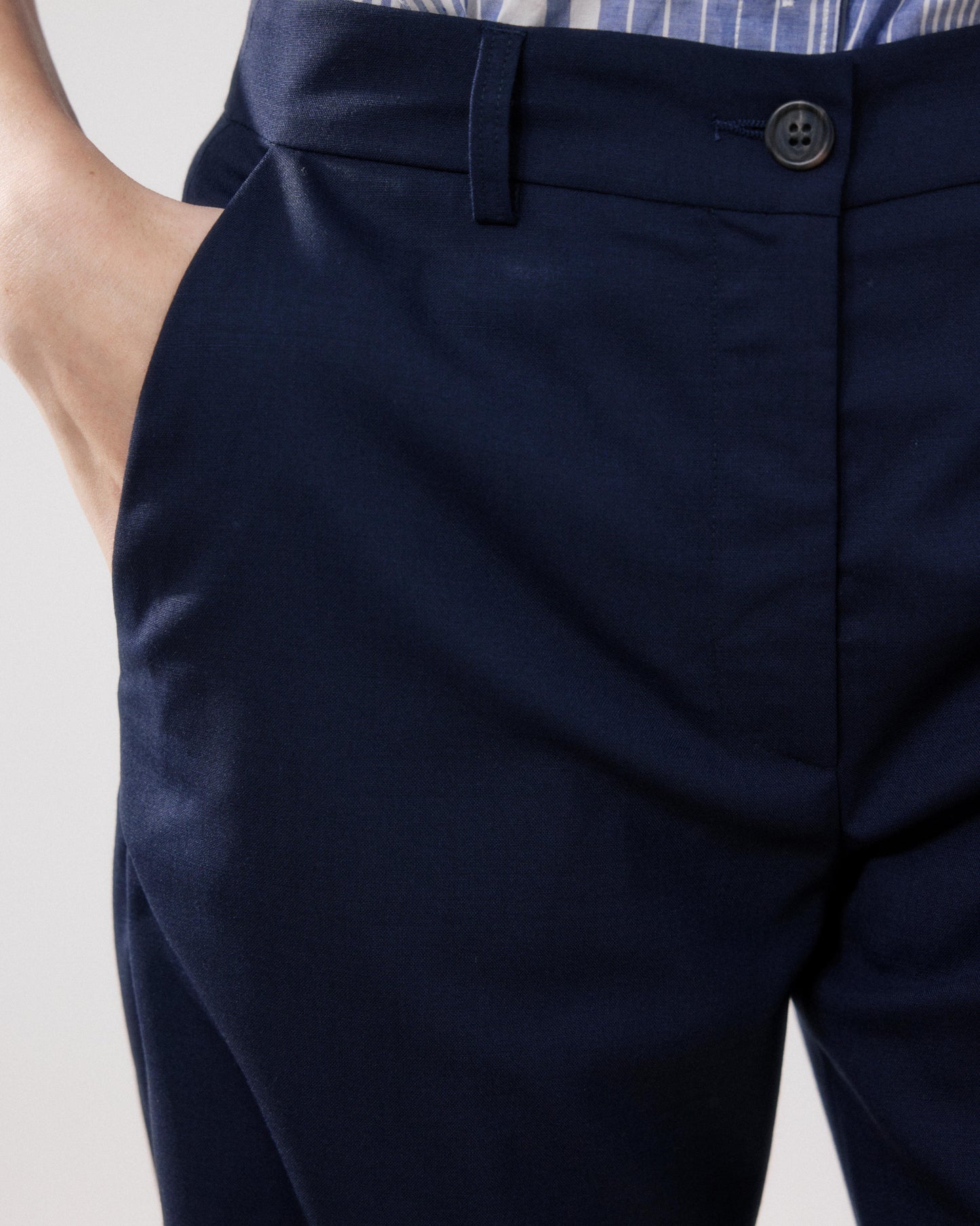 Damesbroek van wolmengmix, marineblauw Perf