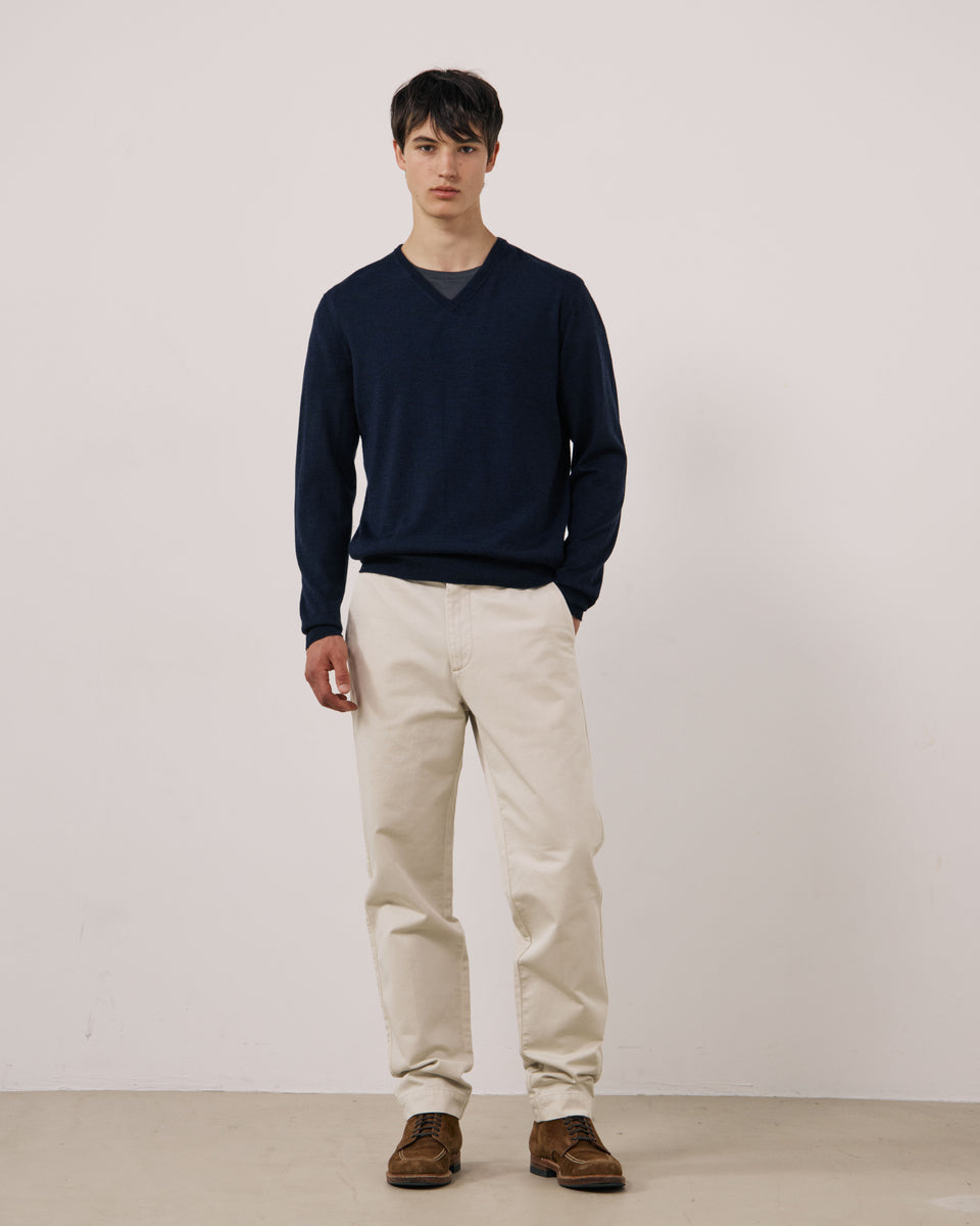 Jersey de lana extrafina azul marino para hombre Merino Vee - Image 2