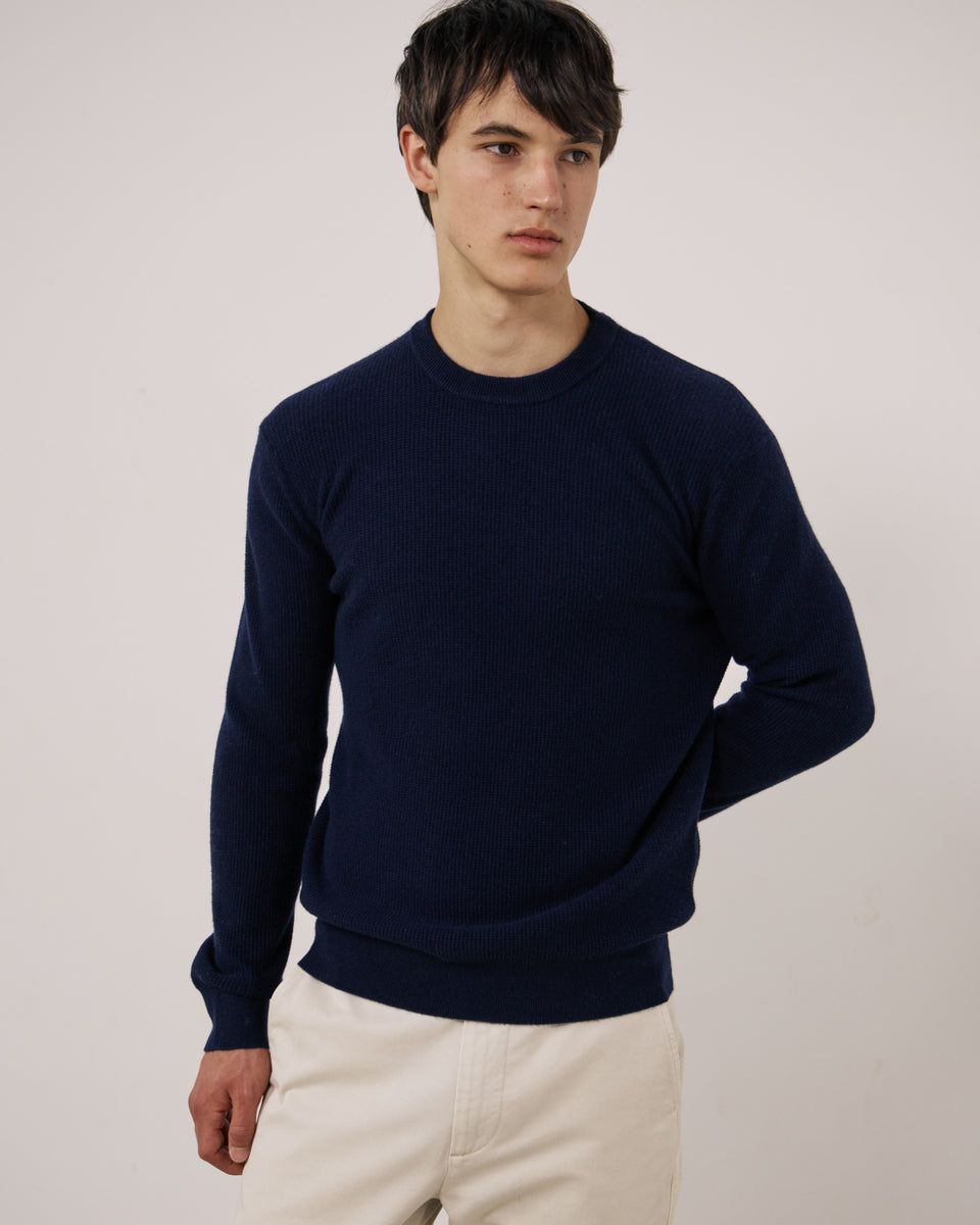 Jersey de lana y cachemira gofrada azul marino para hombre Crew - Image principale