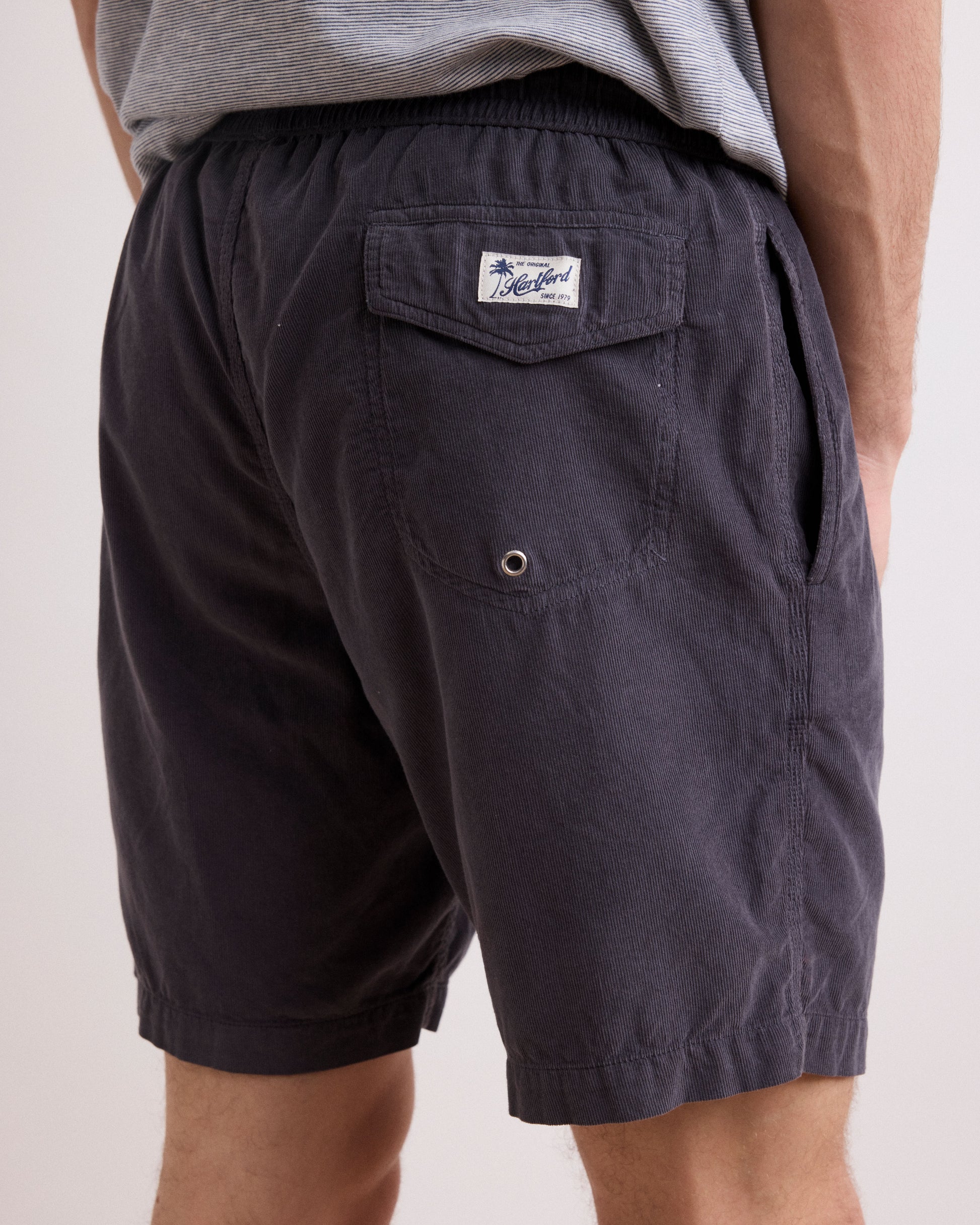 Pantaloncini brevi in velluto a coste Carbonio