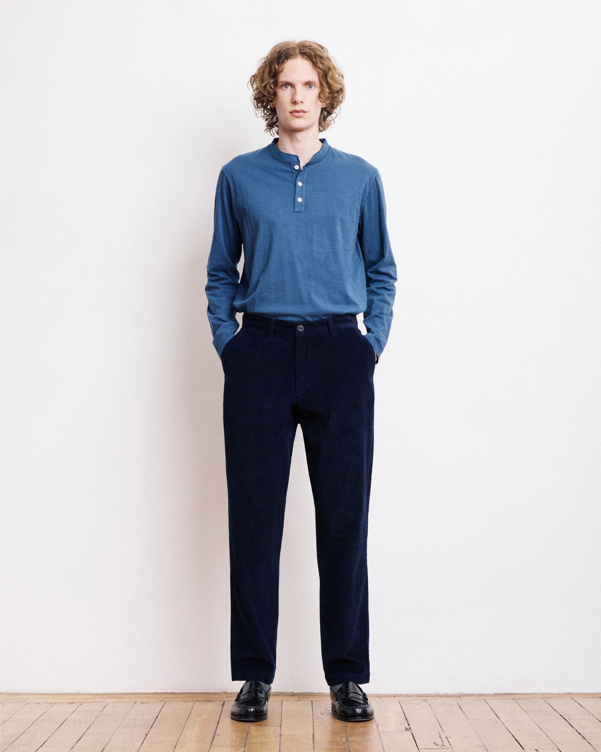 Tyron marineblauwe ribfluwelen kledingsbroek voor heren