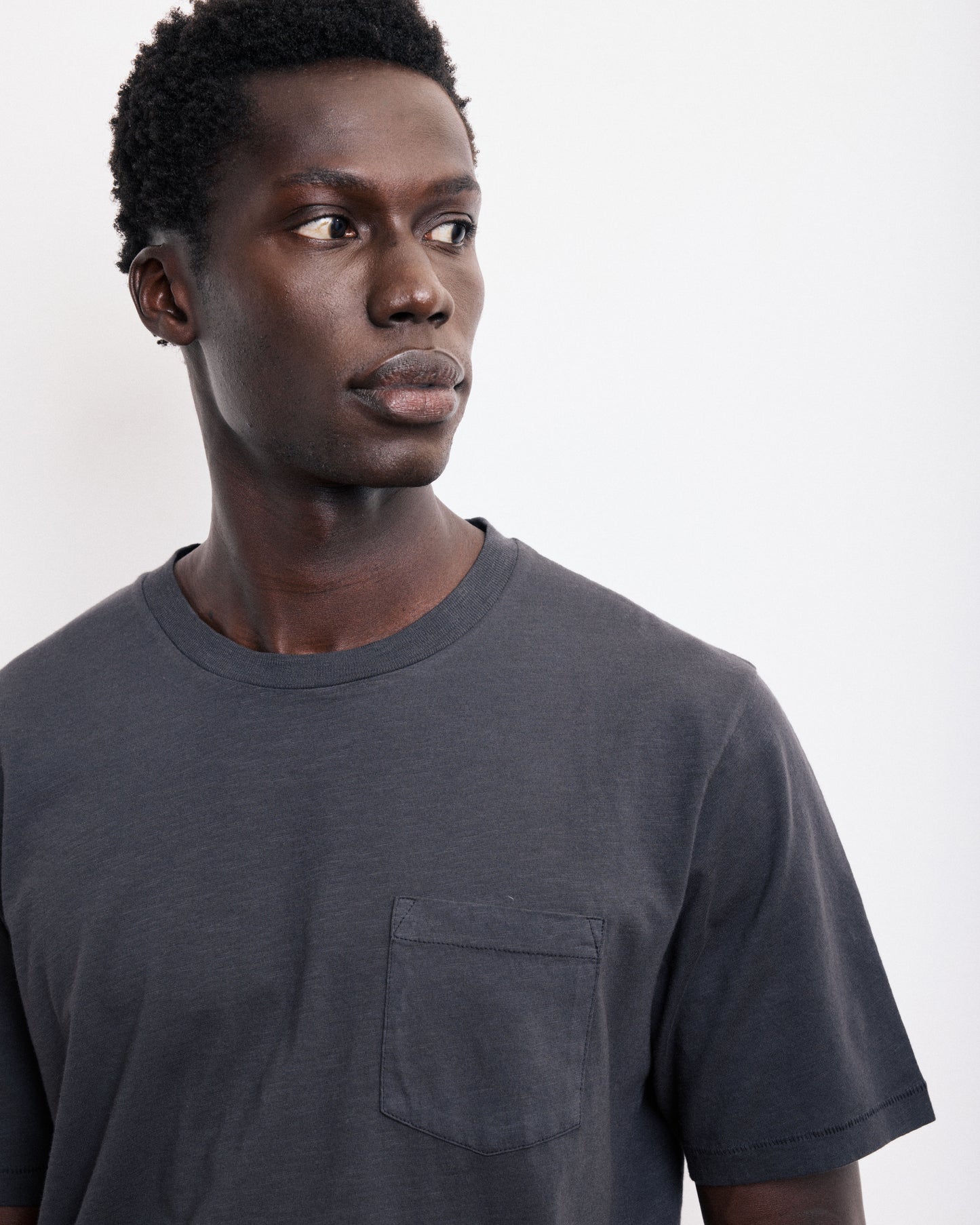 T-Shirt Homme en Coton Slub Charbon Carbone Crew