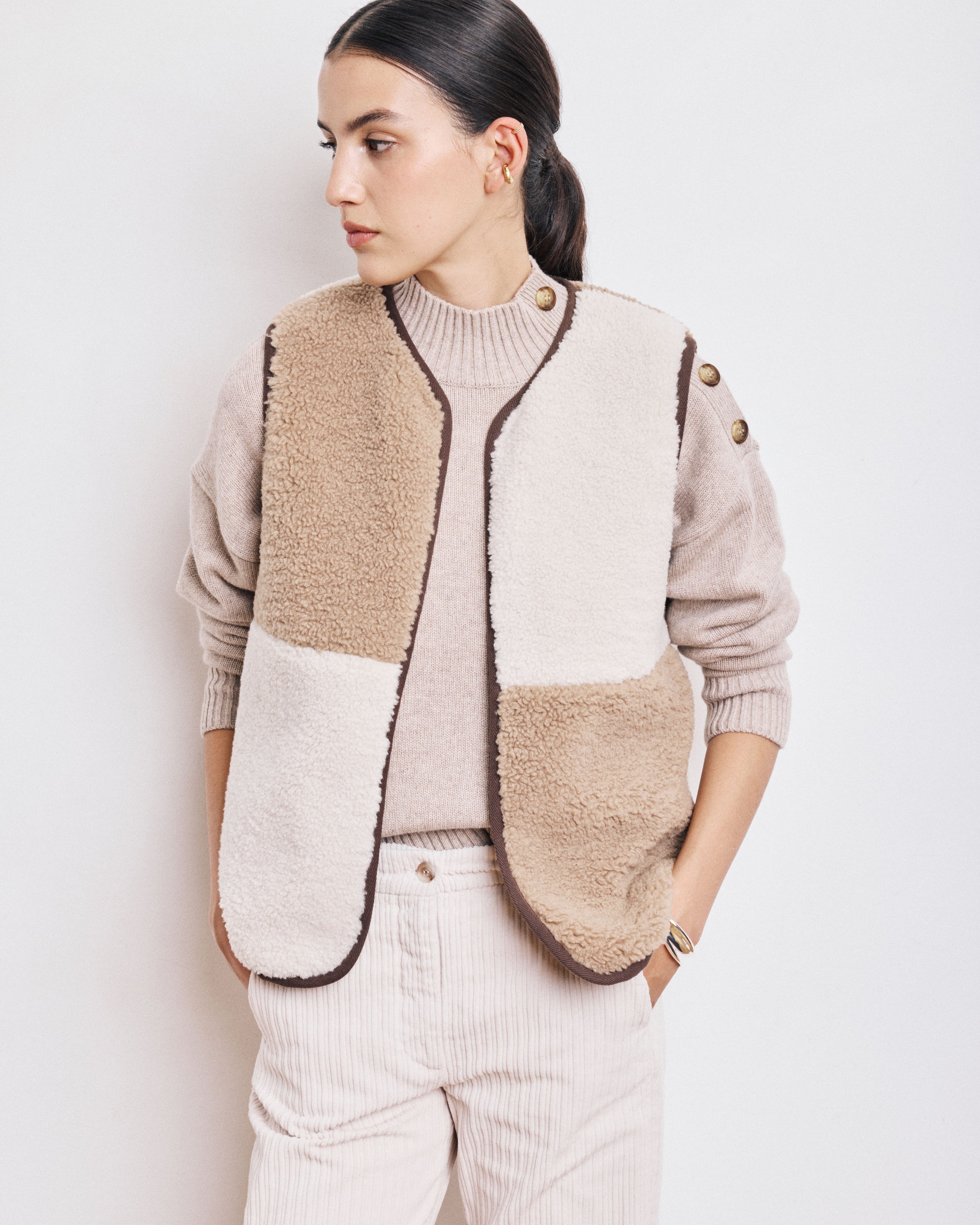 Gilet da donna in Pelliccia Sintetica Riccia beige ed ecru Veepie