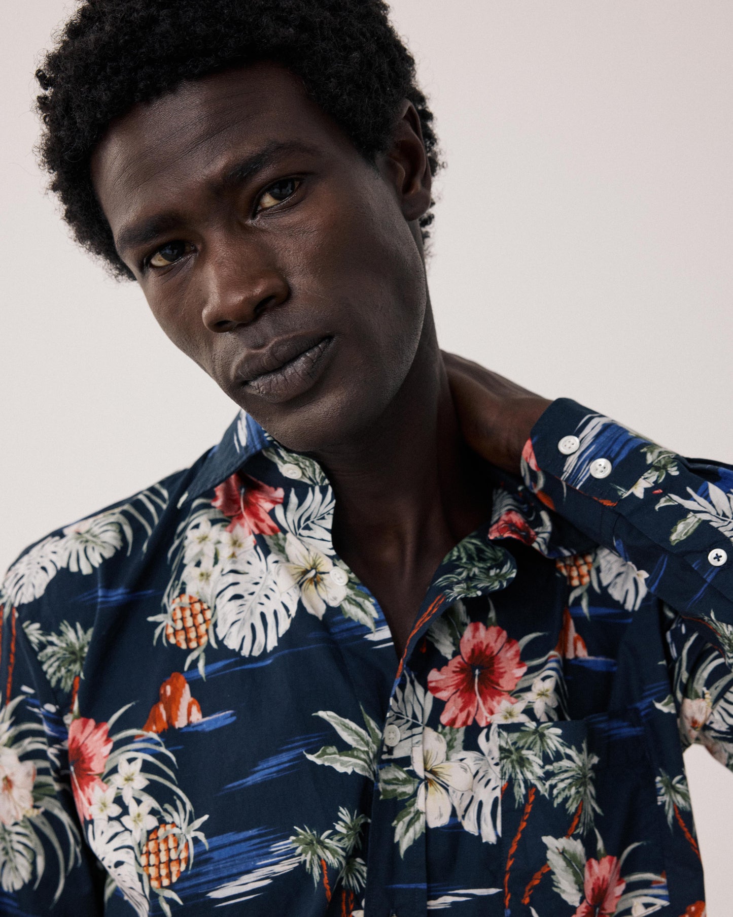 Chemise Homme en Coton Imprimé Tropical Bleu Marine Paul BF11032-01
