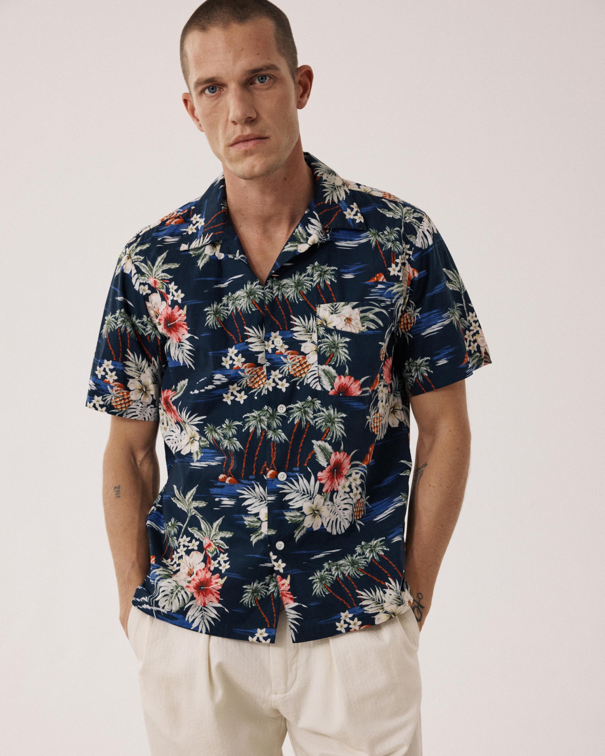 Camicia da uomo in cotone con stampa tropicale blu Palmito BF14032-01
