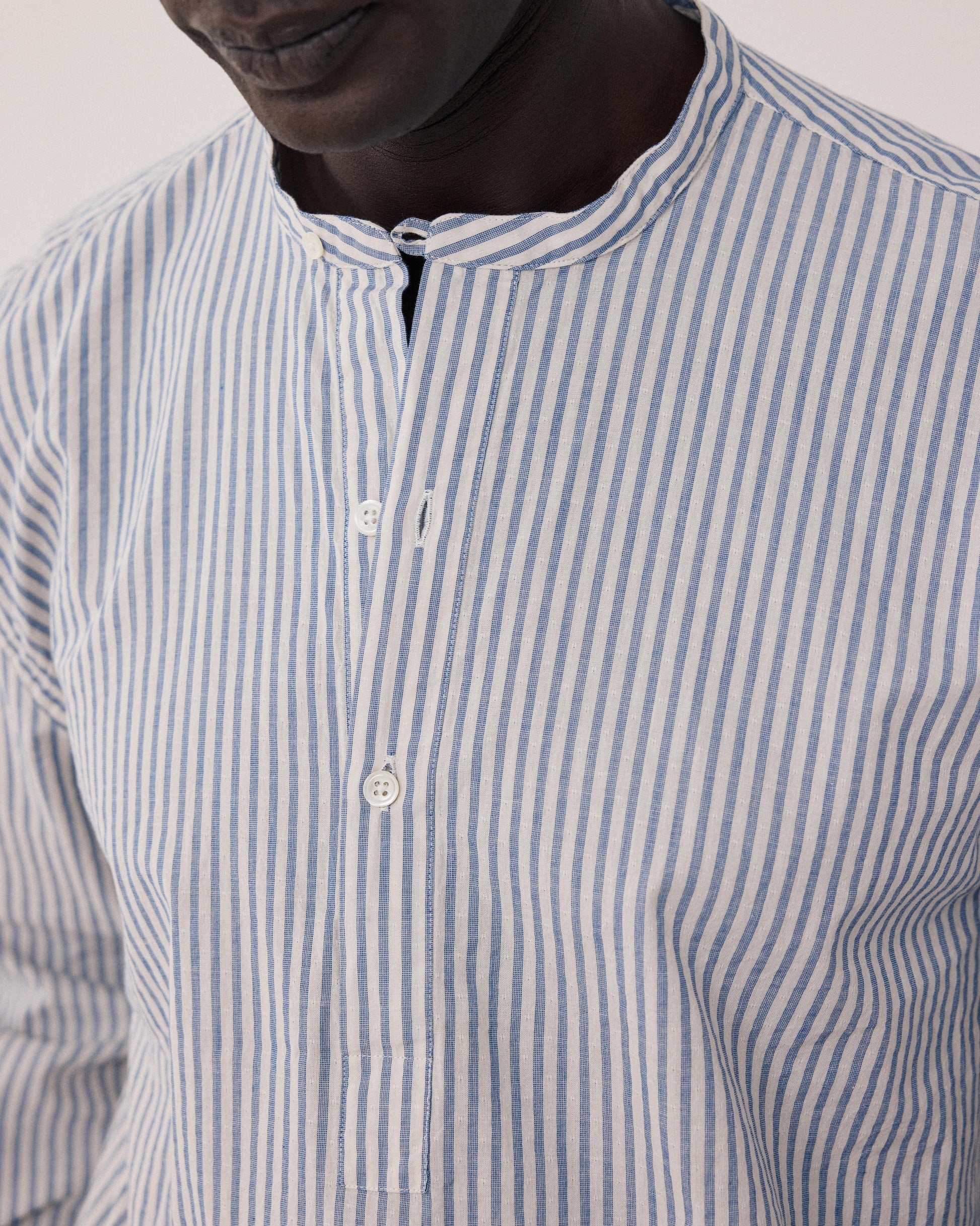 Camisa de hombre en Dobby azul y crudo Faldo BF15013-01