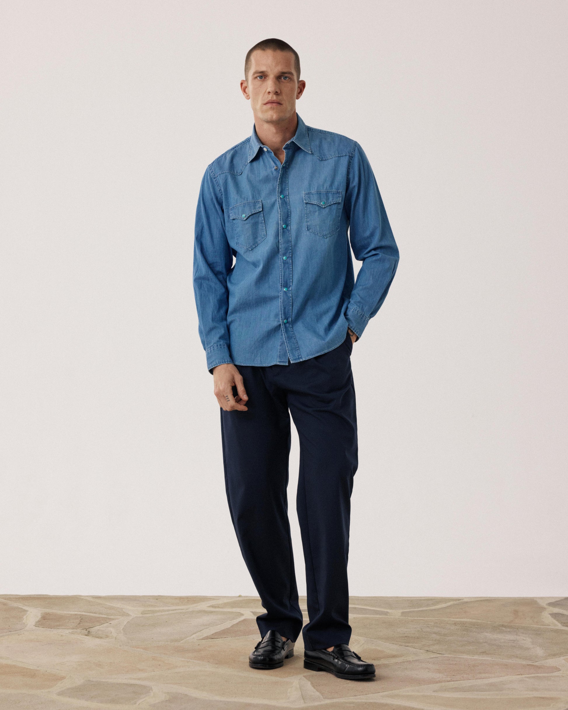 Chemise Homme en Denim Léger Bleu Indigo Phoenix BF24024-02