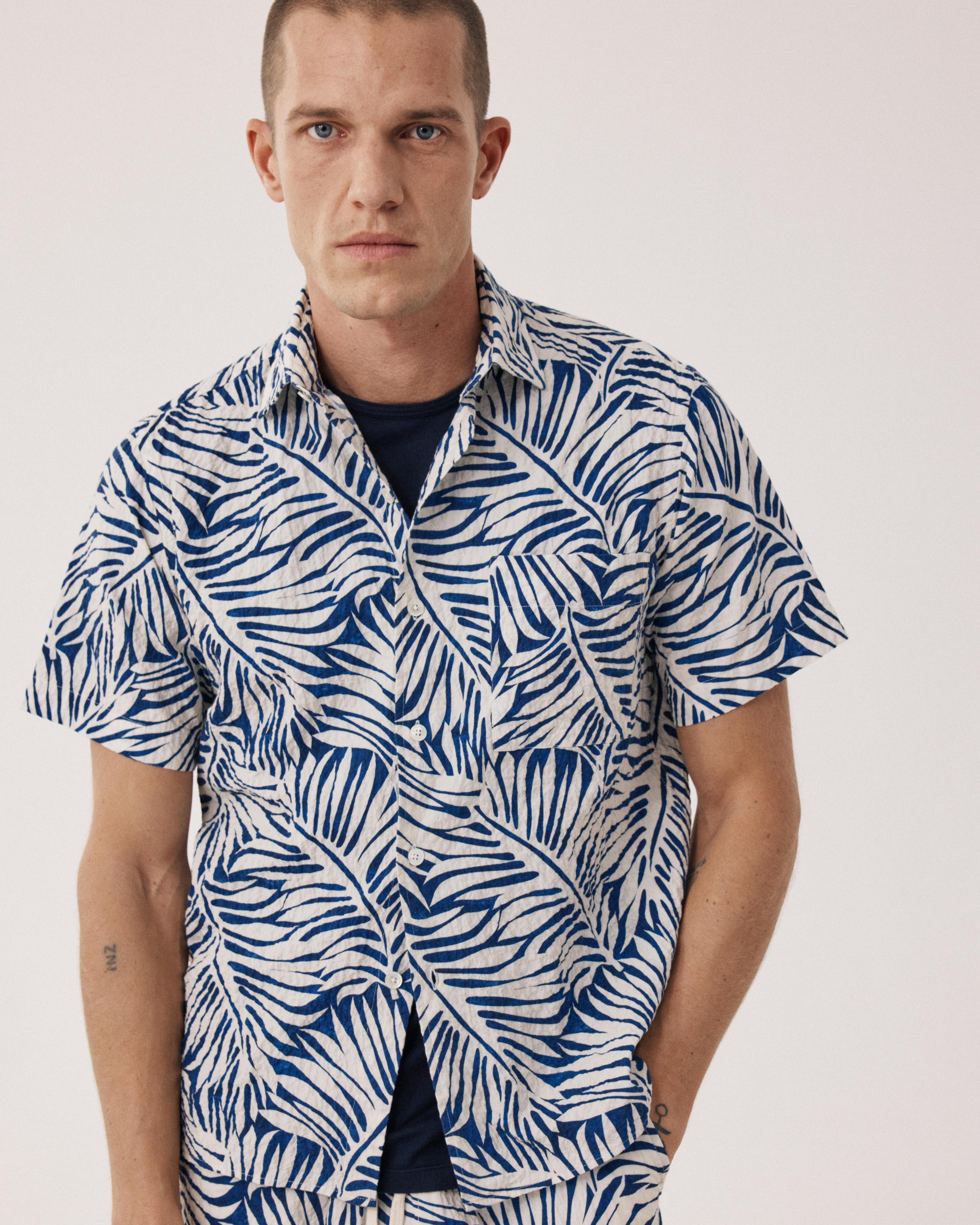 Camisa de hombre de Algodón Estampado de Palmeras azules Pedro BF26028-01