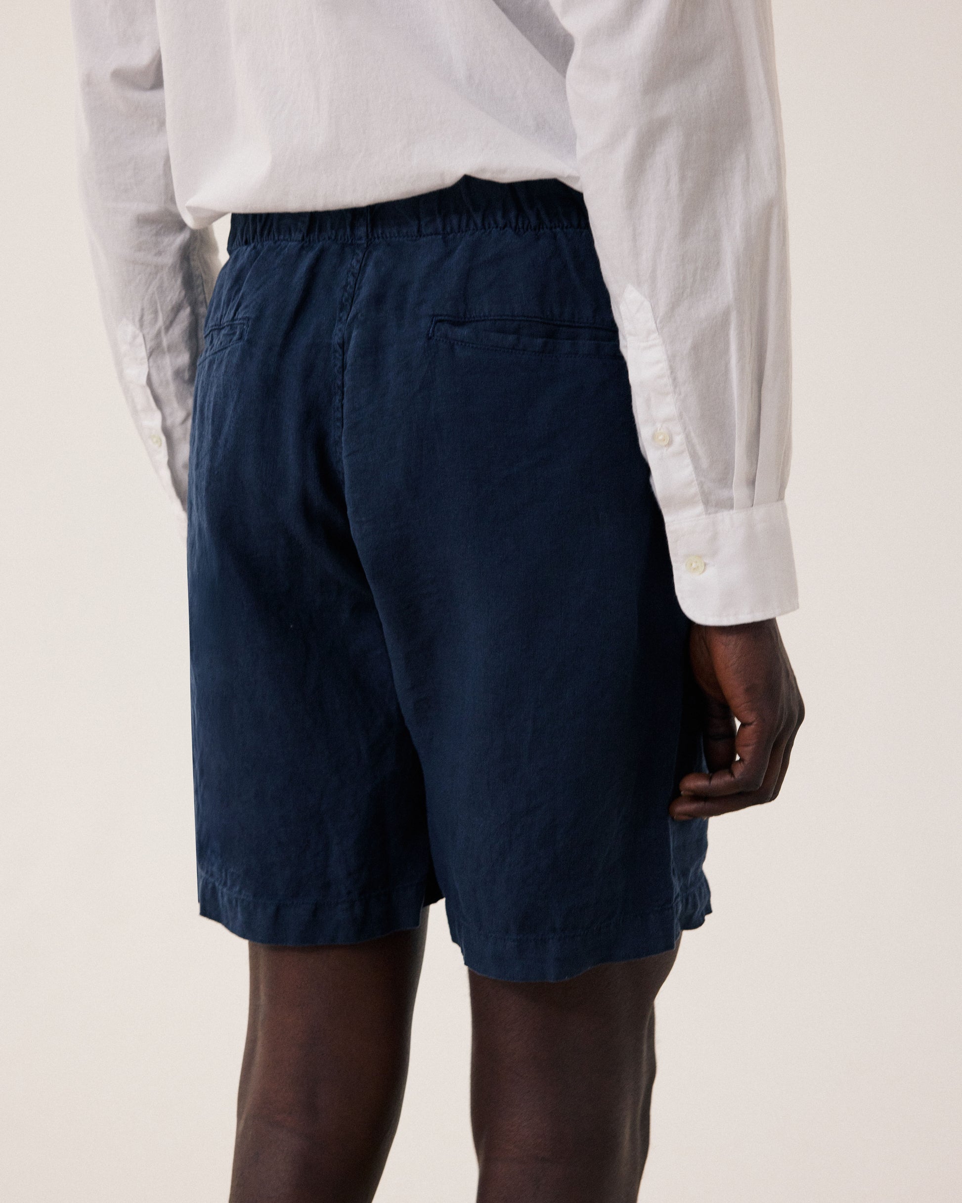Short Homme en Lin Bleu Marine Joggy