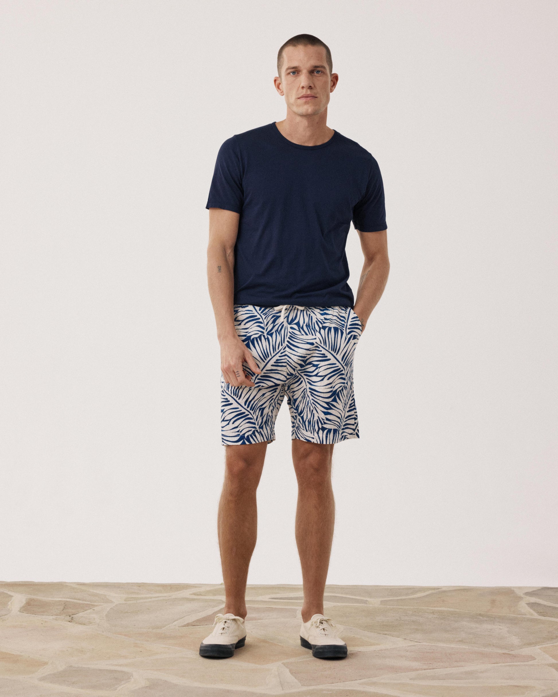 Short Homme en Coton Imprimé Tropical Bleu Joggy BF58108-01