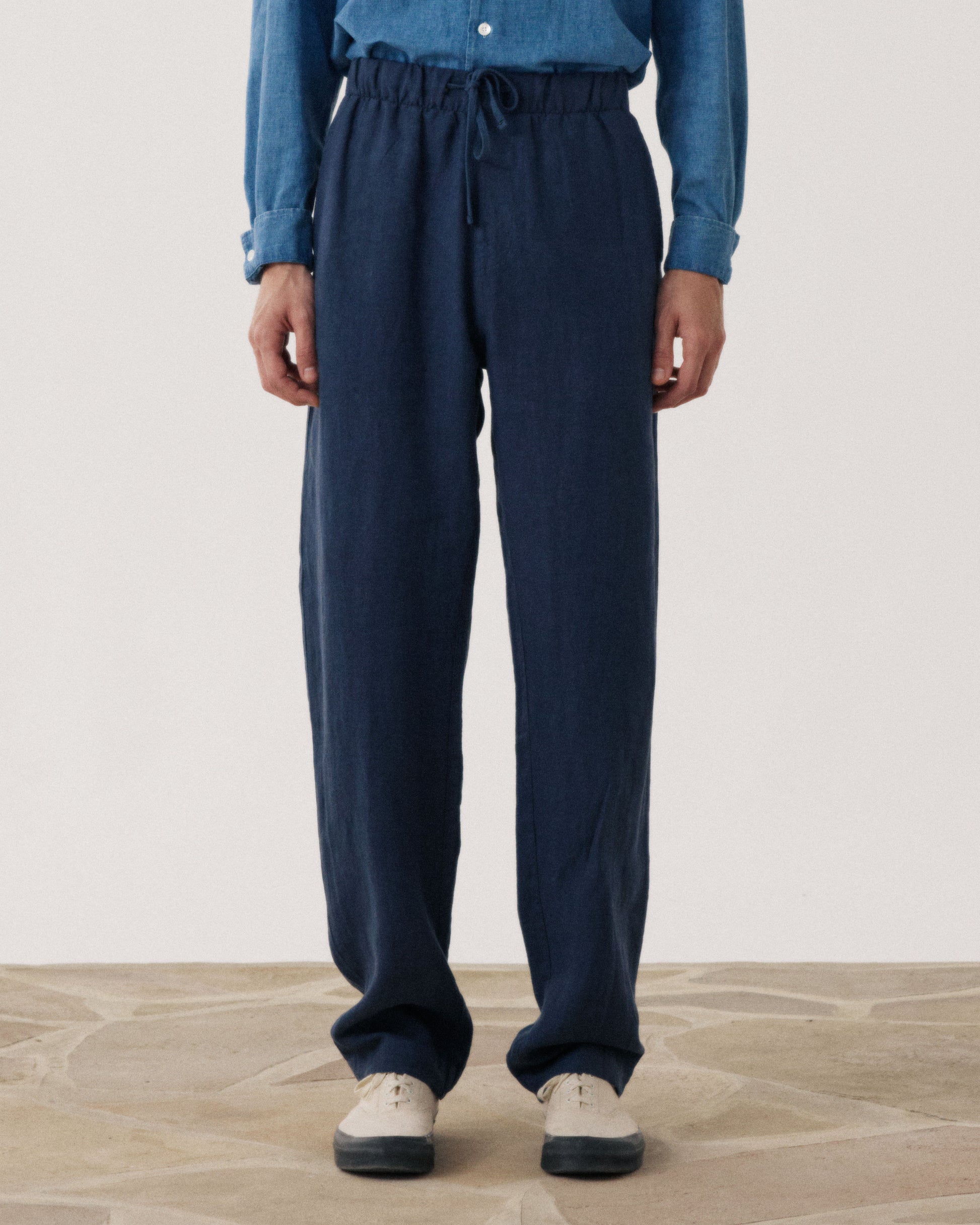 Pantalon Homme en Lin Bleu Marine Joggy
