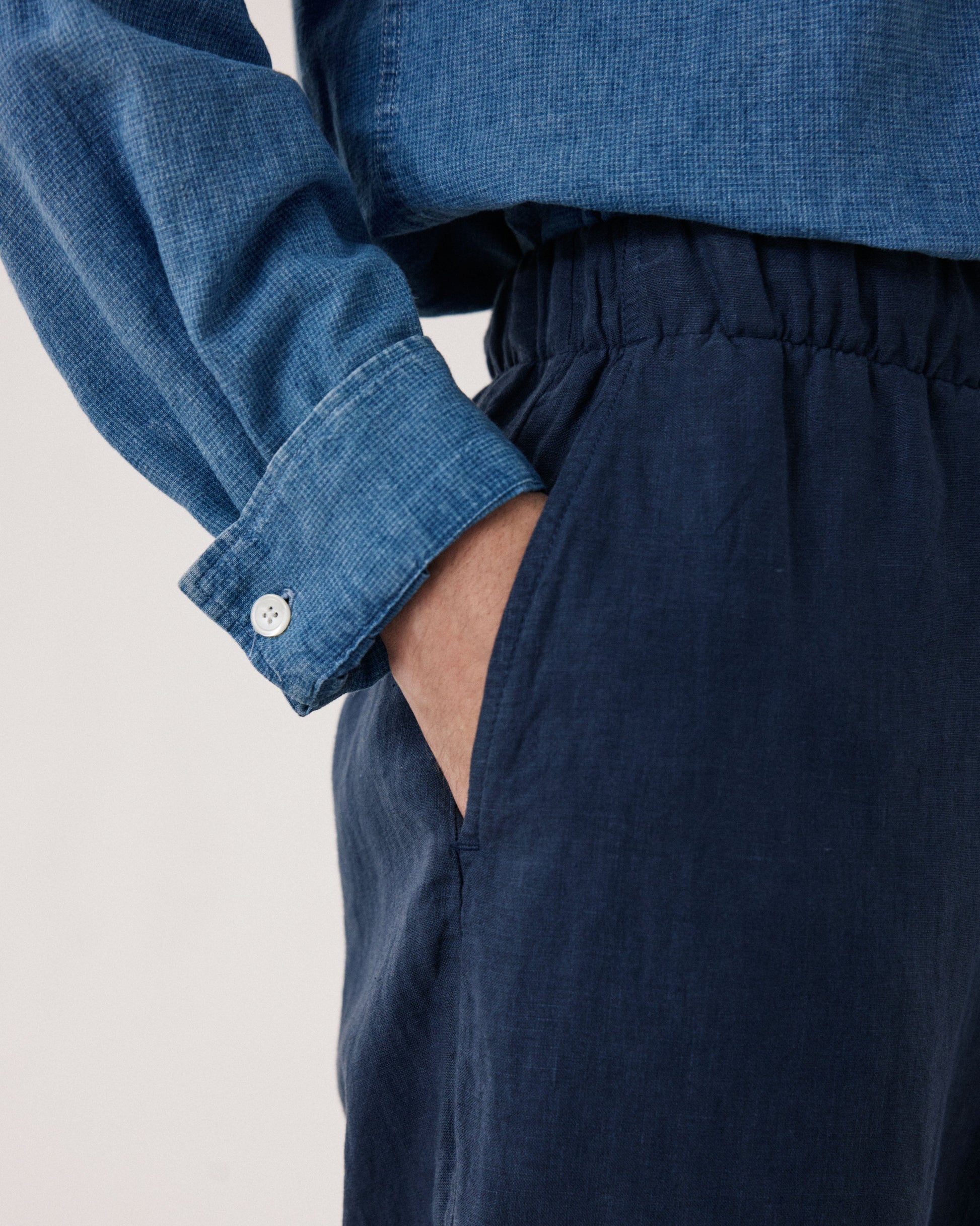 Pantalon Homme en Lin Bleu Marine Joggy