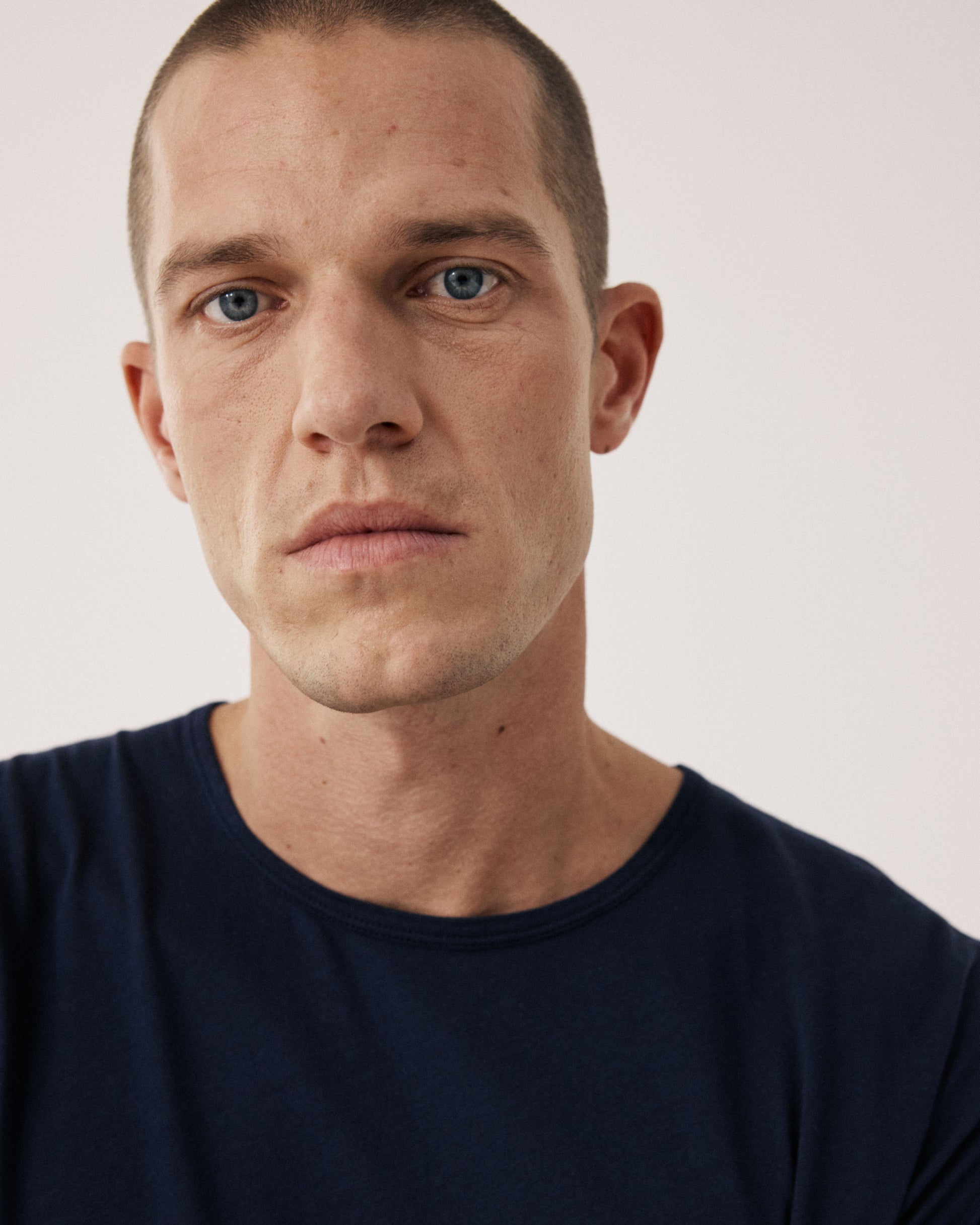 Men's Lightweight Cotton Jersey T-shirt in Midnight Blue Light Crew BF65301-03