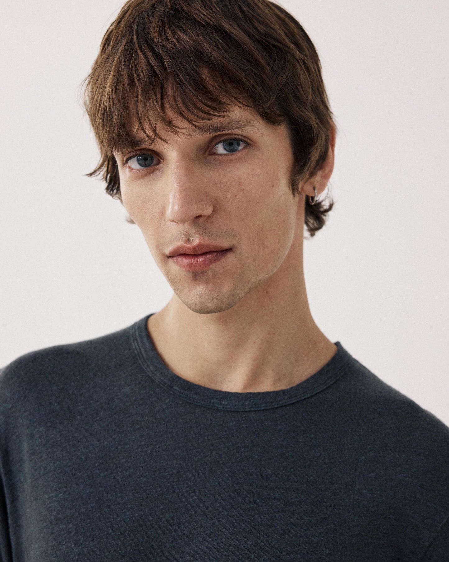 T-shirt Homme en Lin Carbone Crew BF84307-02