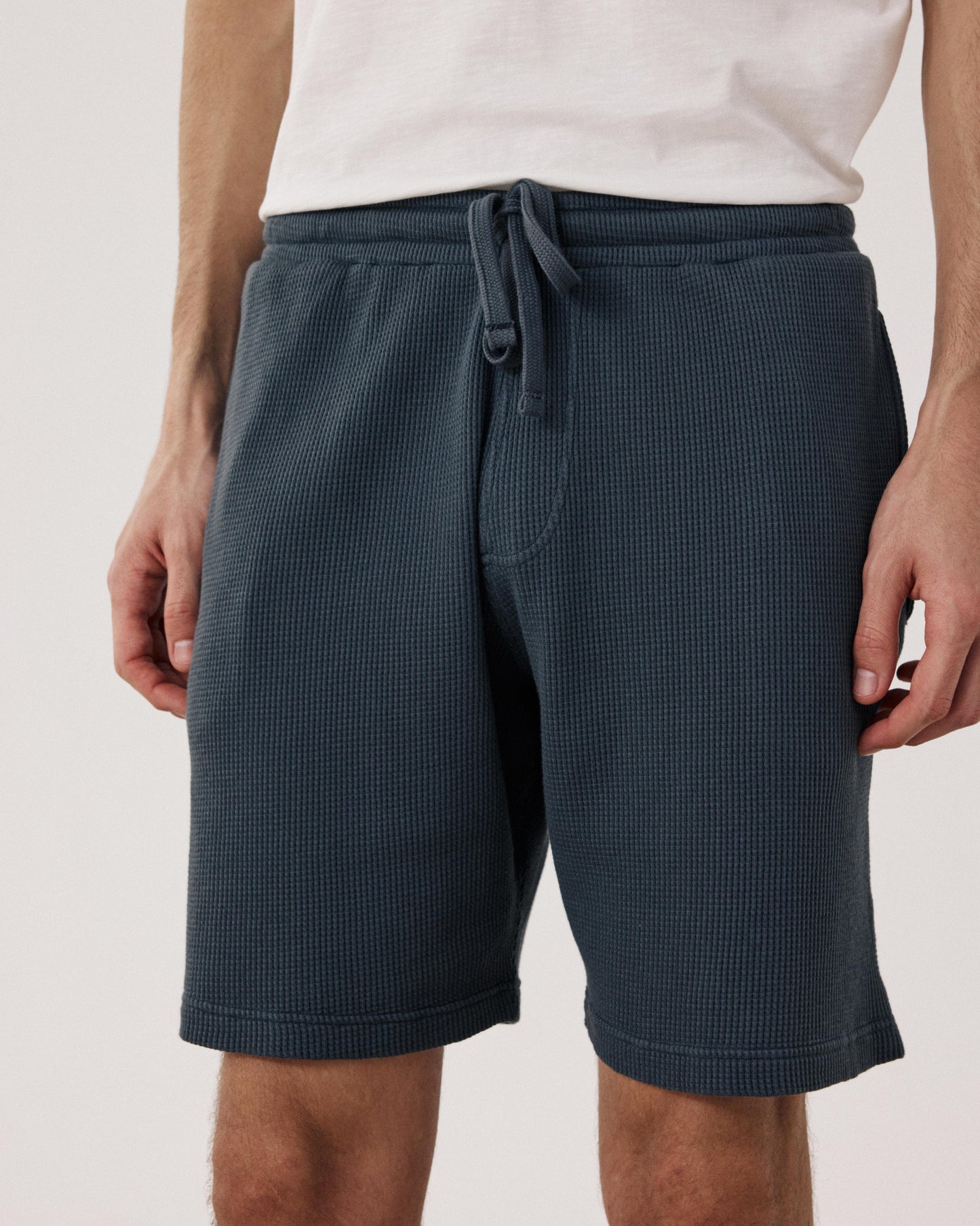 Bermuda Homme en jersey de coton gaufré carbone BF93310-02