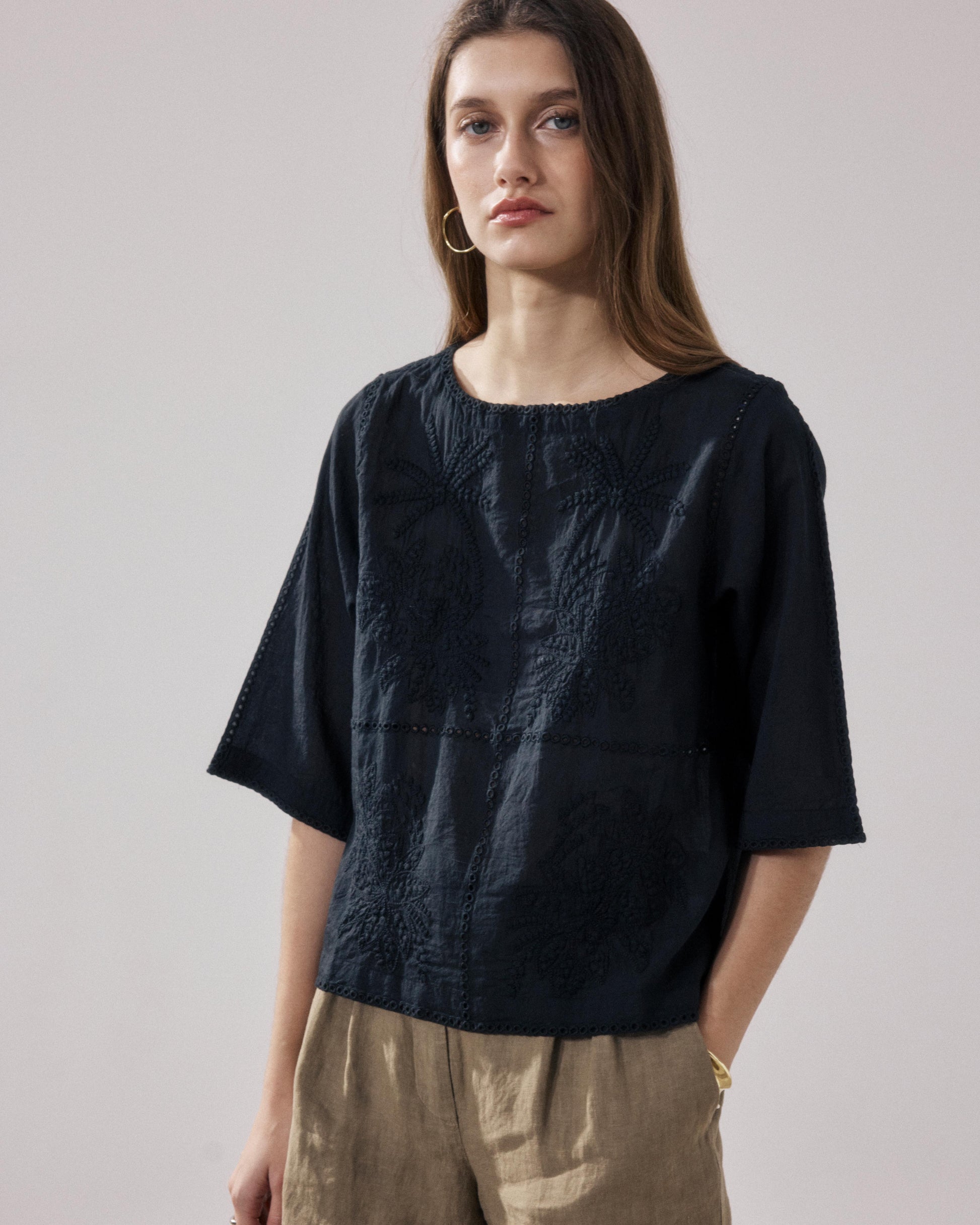 Top Femme en Voile De Coton Noir Helmer