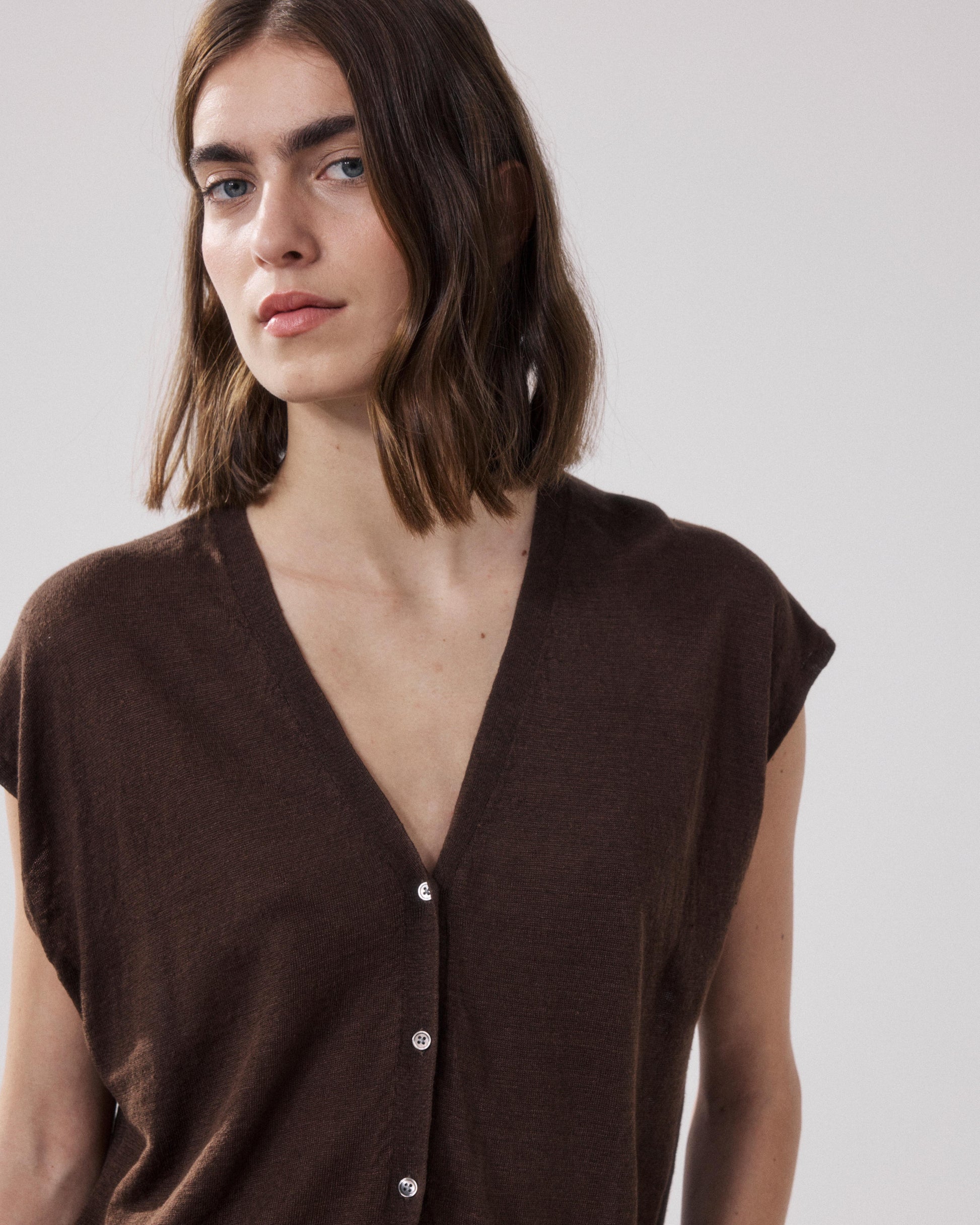 Gilet Femme en Lin Marron Mounia