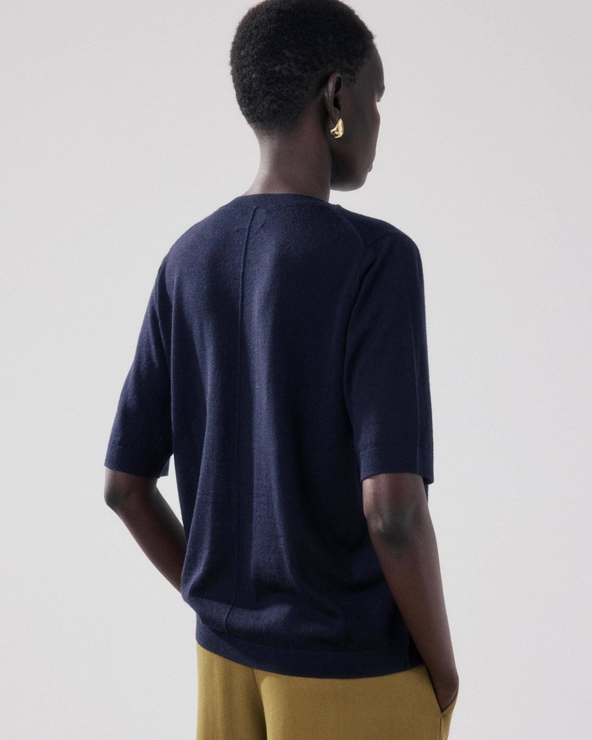 Ponticello da donna in Lana Merino blu navy Matija