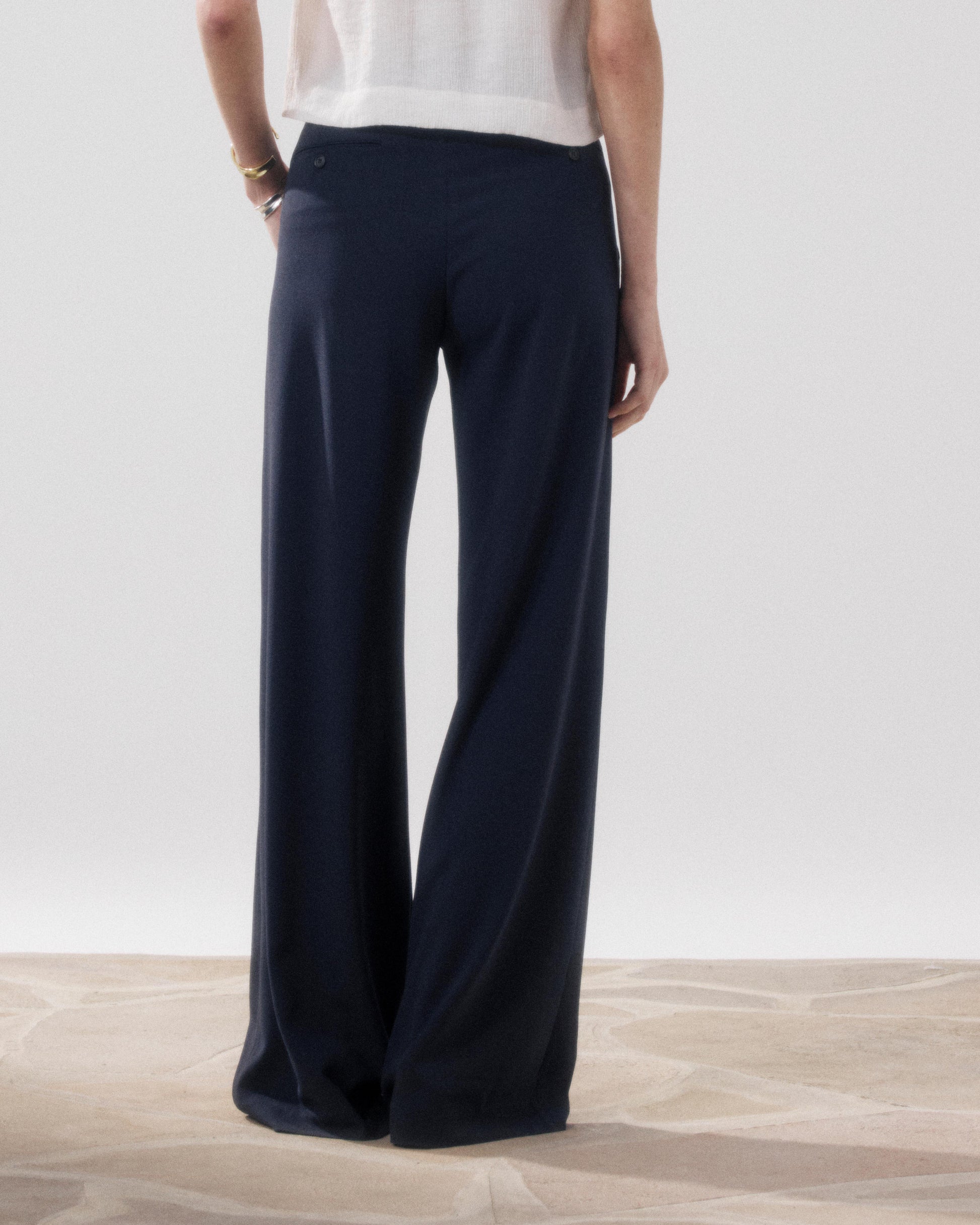 Pantalon Femme en Crepe Bleu Nuit Paradise