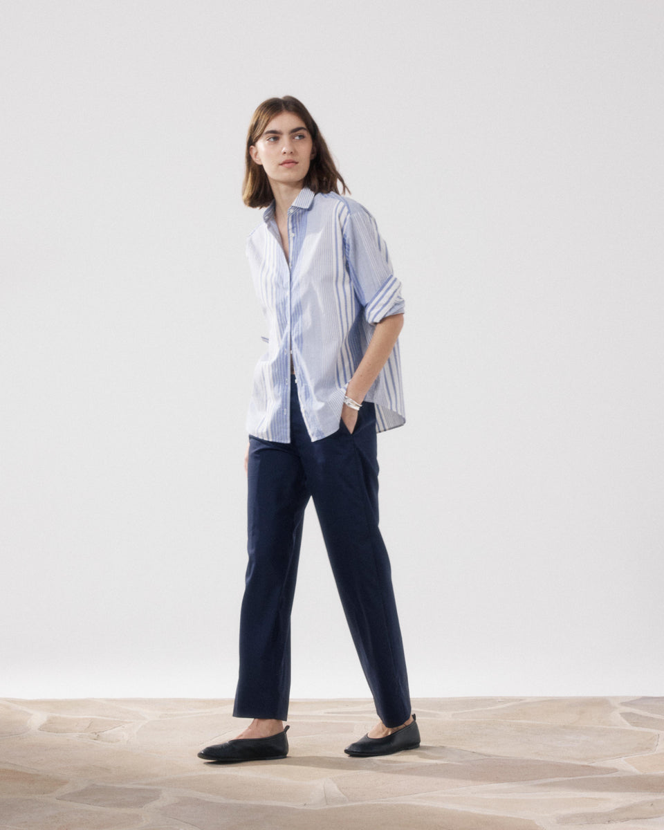 Pantalon Femme en Laine Mélangée Bleu Marine Perf - Image alternative