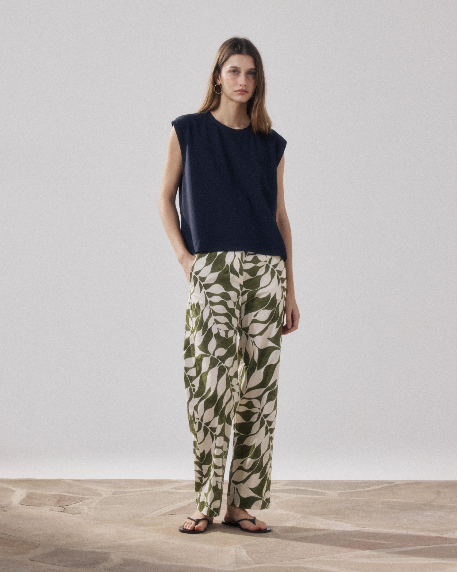 Pantalon Femme en Coton Imprimé Feuilles Blanc & Beige Perf