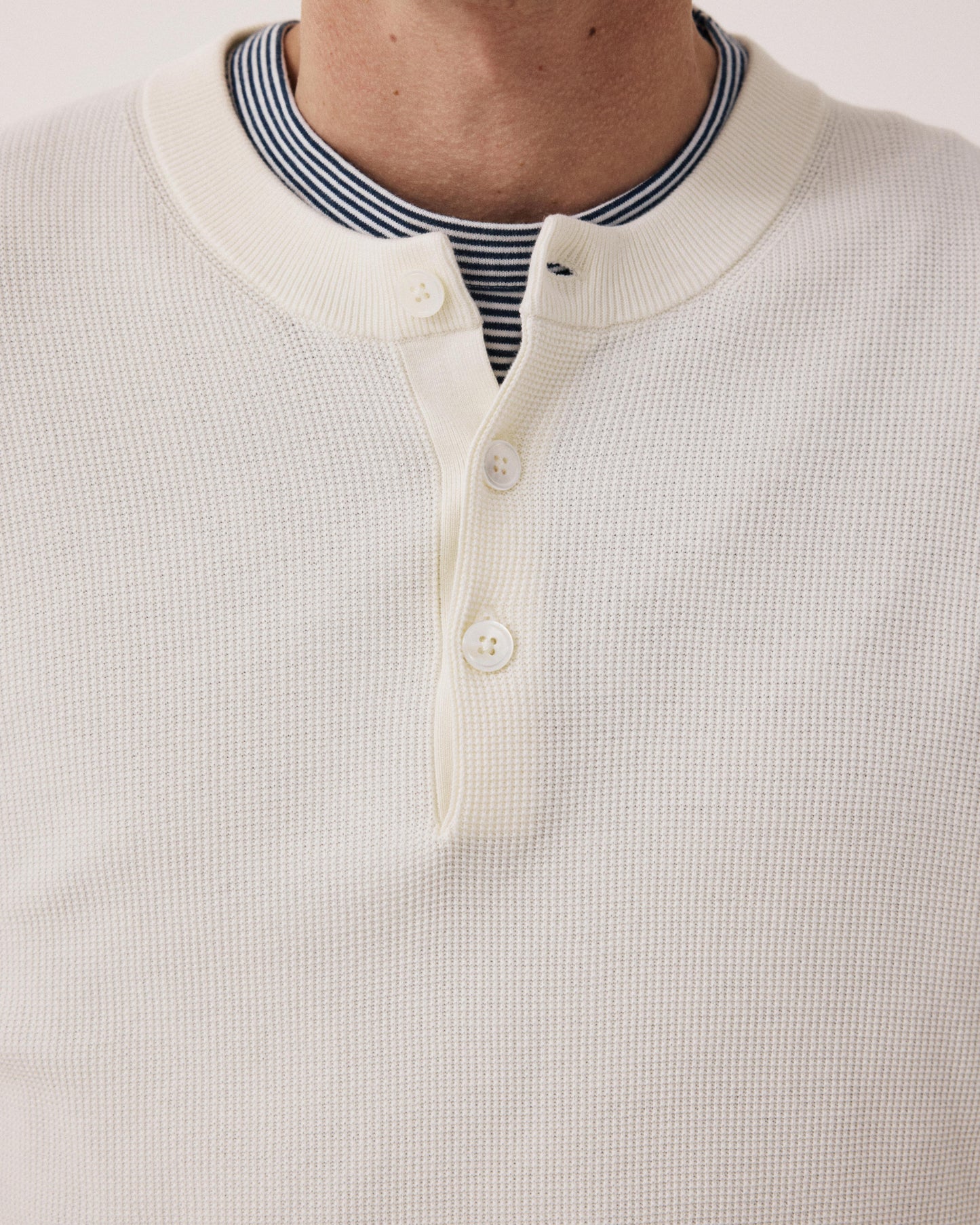 Pull Homme en Coton Piqué Crème Henley BFQ8315-01