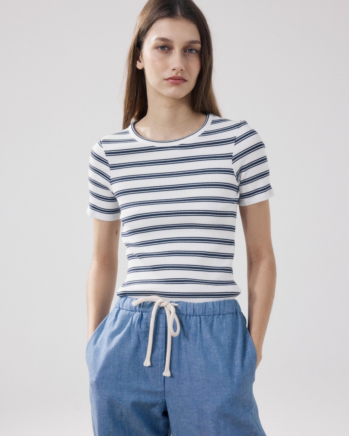 T-Shirt Femme en Coton Côtelé Ecru & Bleu Marine Telopea