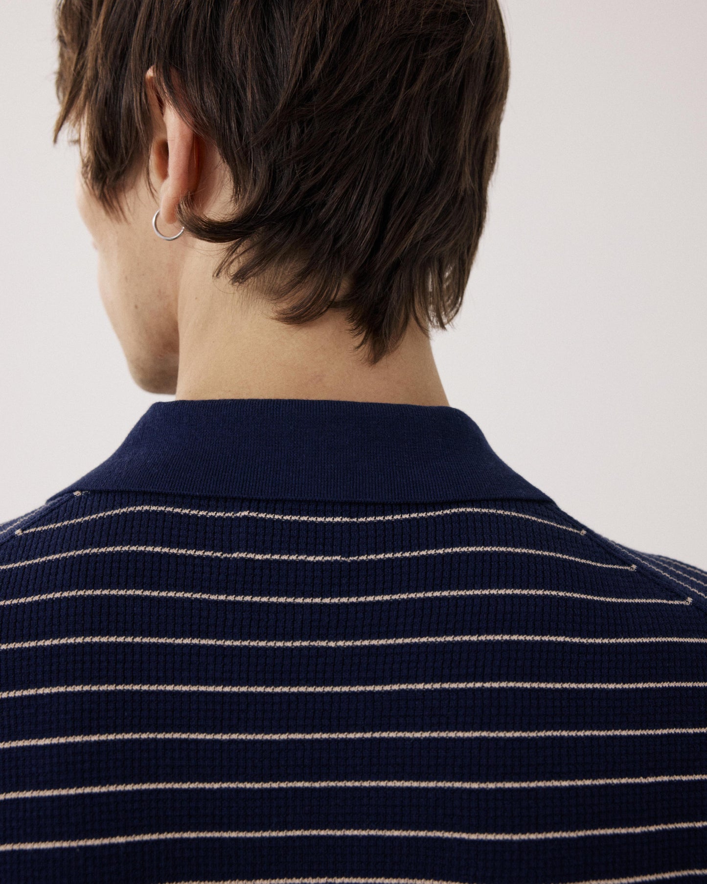 Polo da uomo in maglia di cotone goffrato a righe blu BFR1316-01