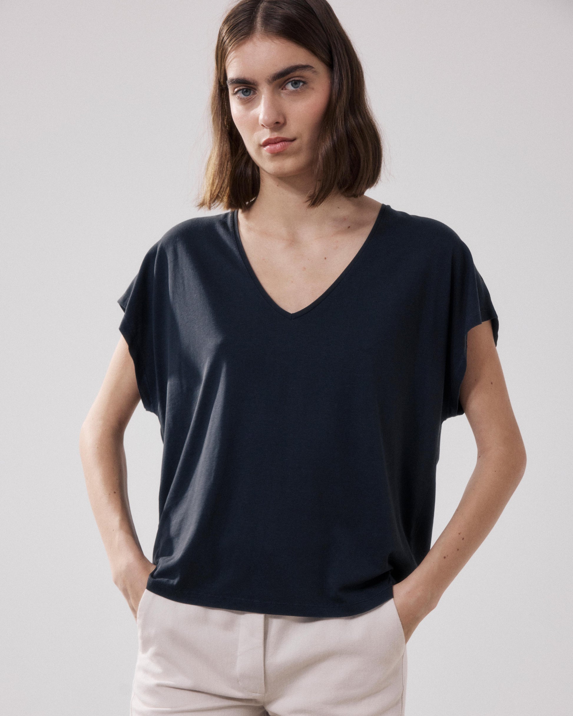 Women's Black Lyocell T-shirt Tokiyo BFTV503-02