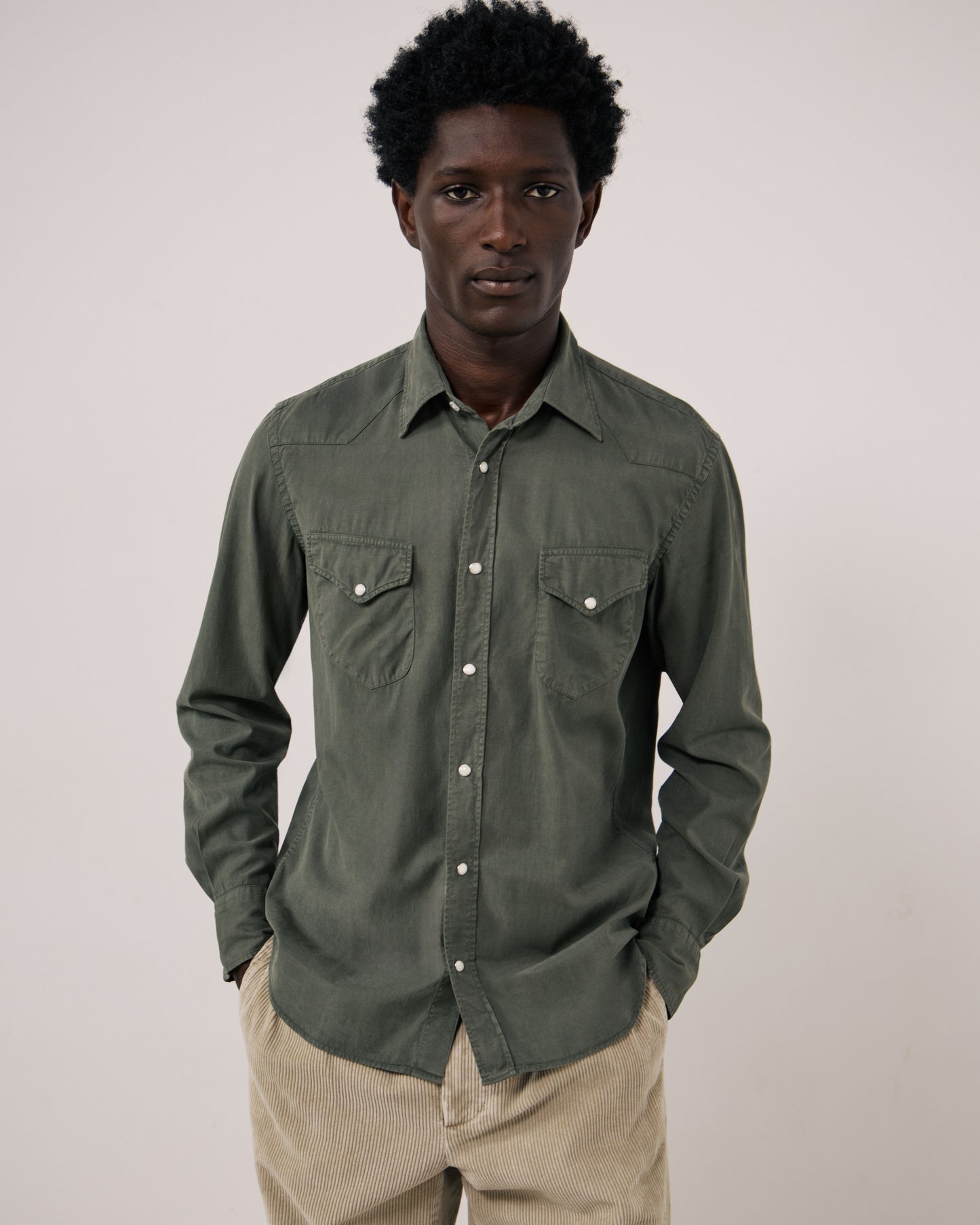 Chemise Homme en Tencel & Coton Vert Militaire Portland