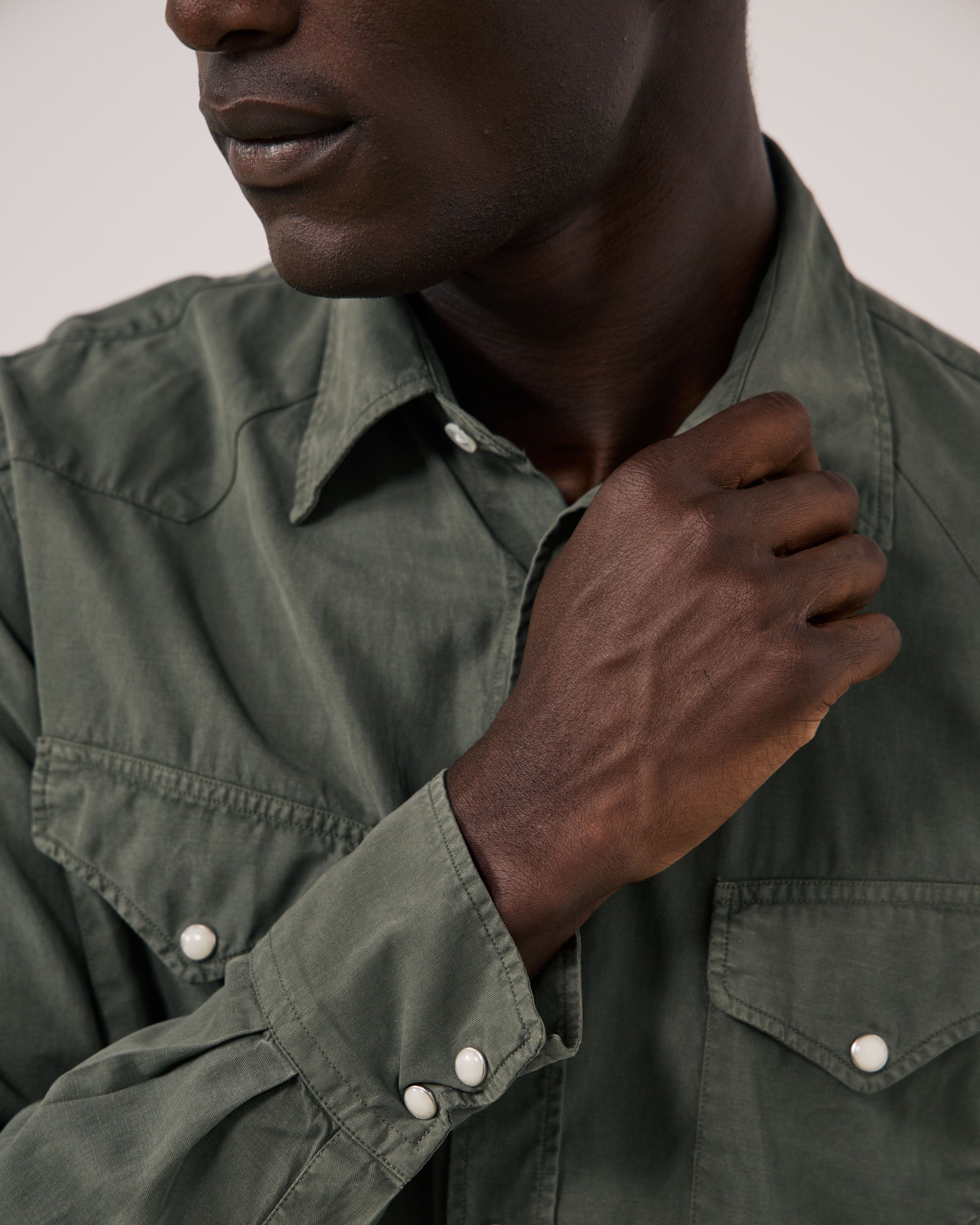 Chemise Homme en Tencel & Coton Vert Militaire Portland