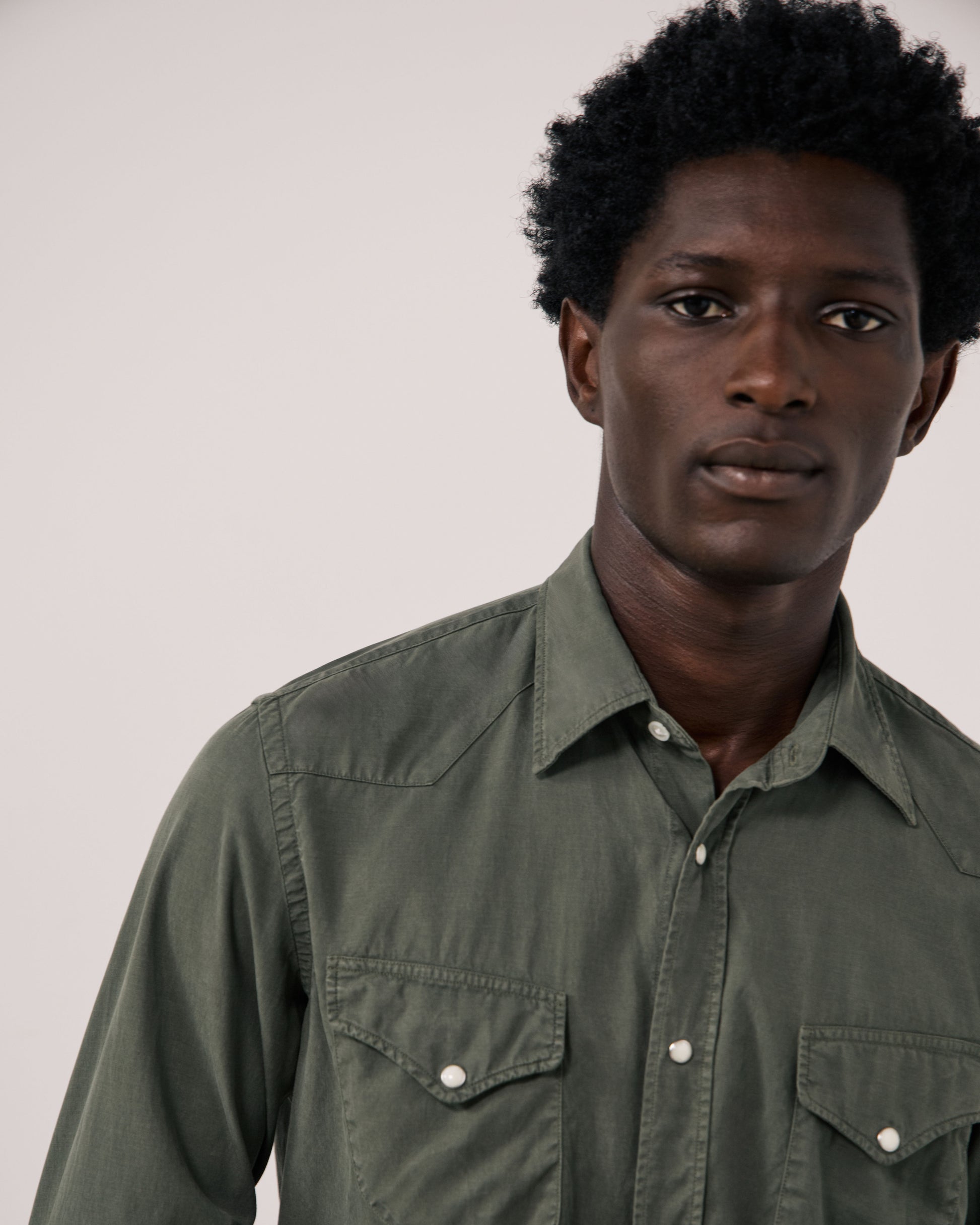 Chemise Homme en Tencel & Coton Vert Militaire Portland