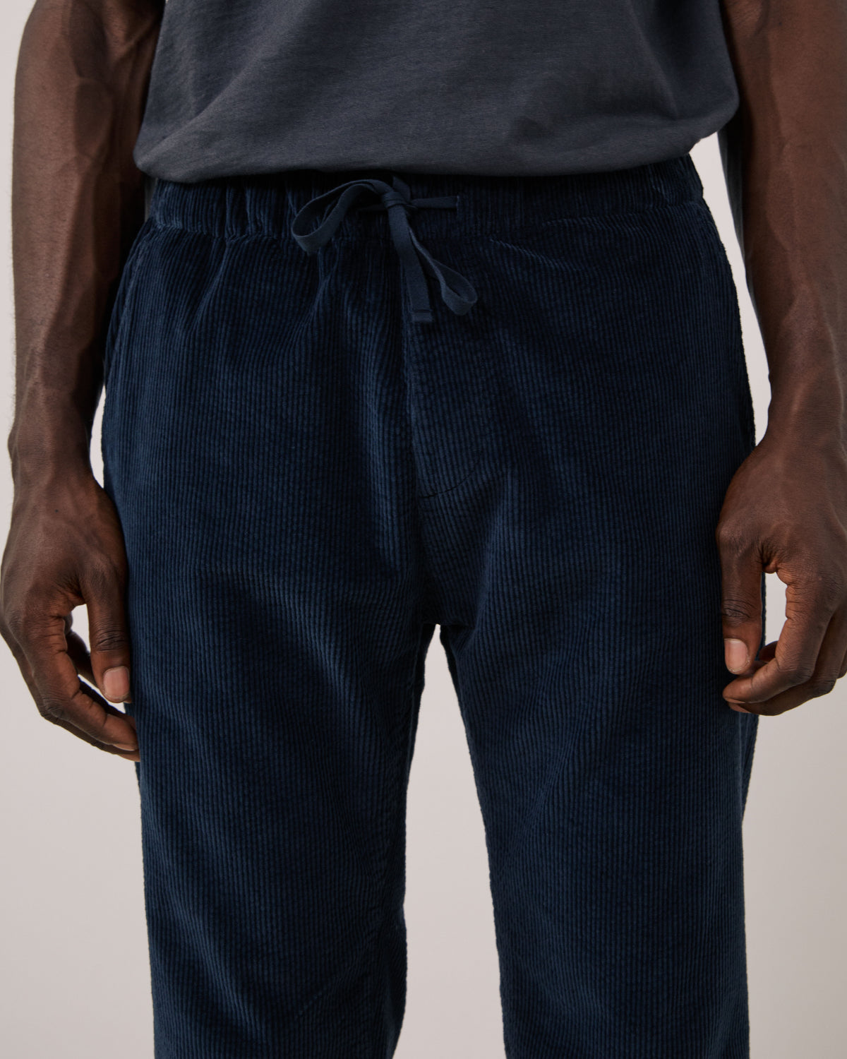 Pantalon Homme en Velours Côtelé Seersucker Bleu Marine Joggy