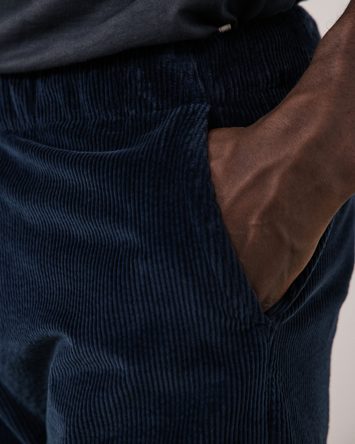 Pantalon Homme en Velours Côtelé Seersucker Bleu Marine Joggy