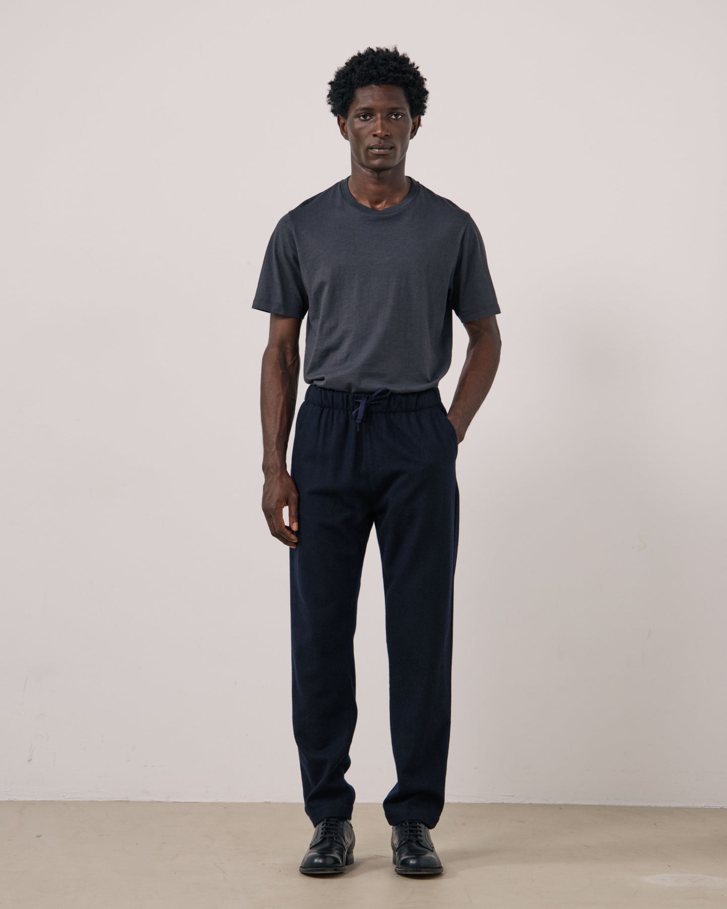 Pantalon Homme en Flanelle de laine Bleu Marine Joggy