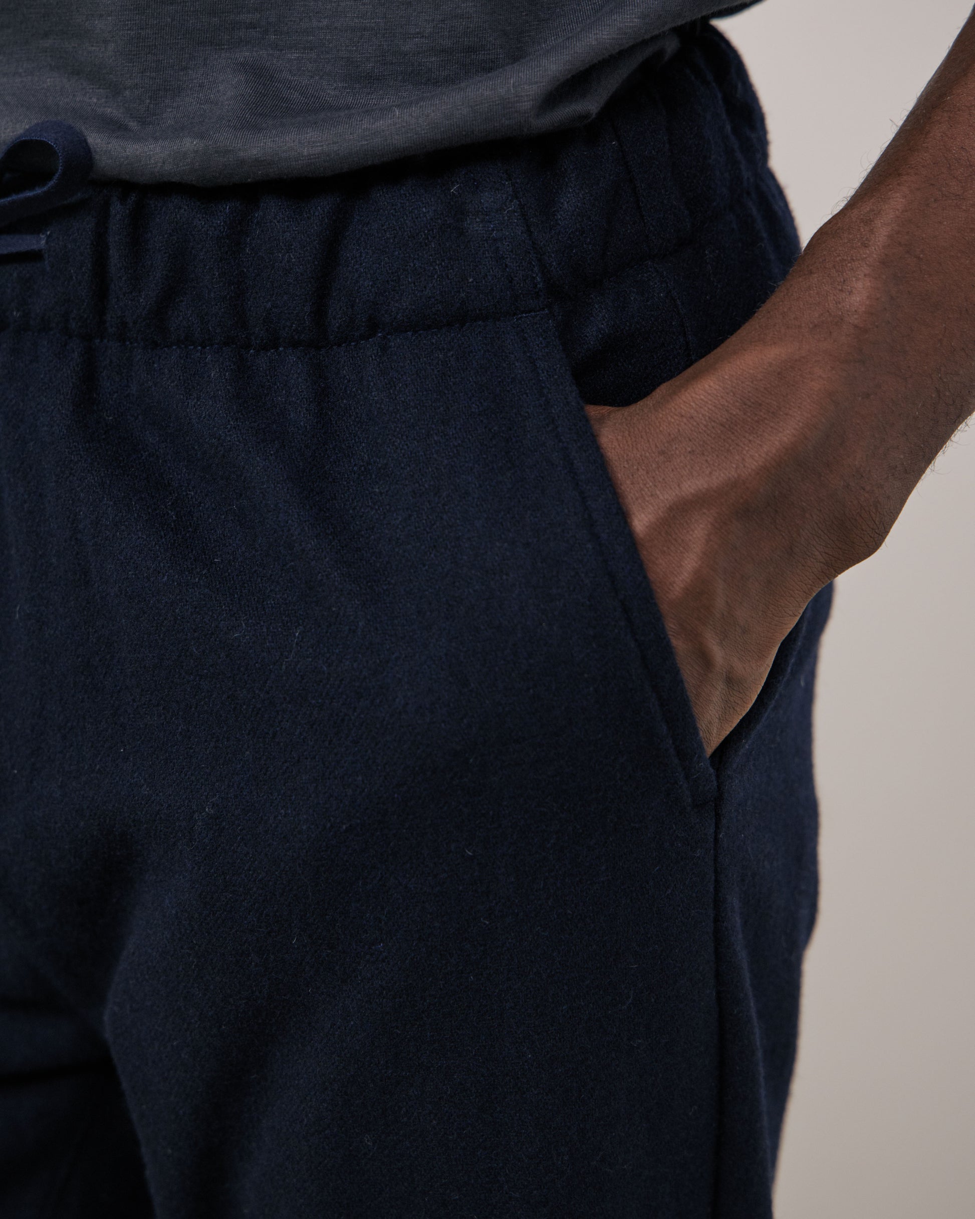 Pantalon Homme en Flanelle de laine Bleu Marine Joggy