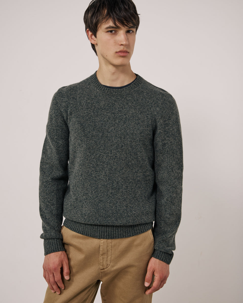 Seamless Crew Men's Camo Green Extra-Fine Merino Wool Sweater - Image principale
