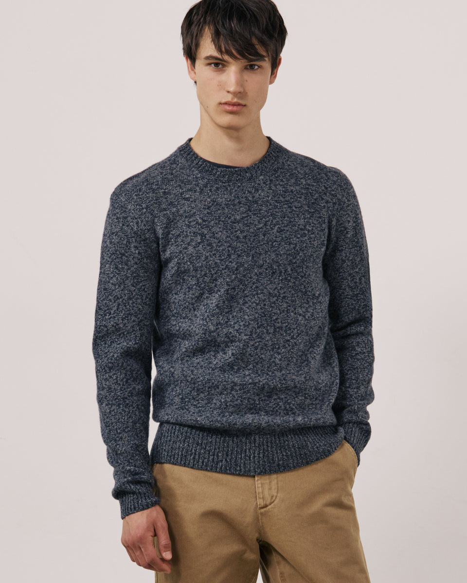 Seamless Crew Men's Navy Blue Extra-Fine Merino Wool Sweater - Image principale