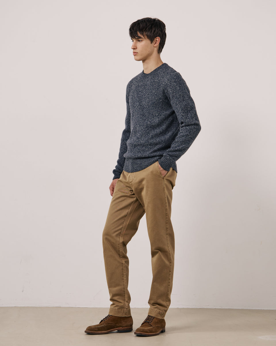 Seamless Crew Men's Navy Blue Extra-Fine Merino Wool Sweater - Image 2