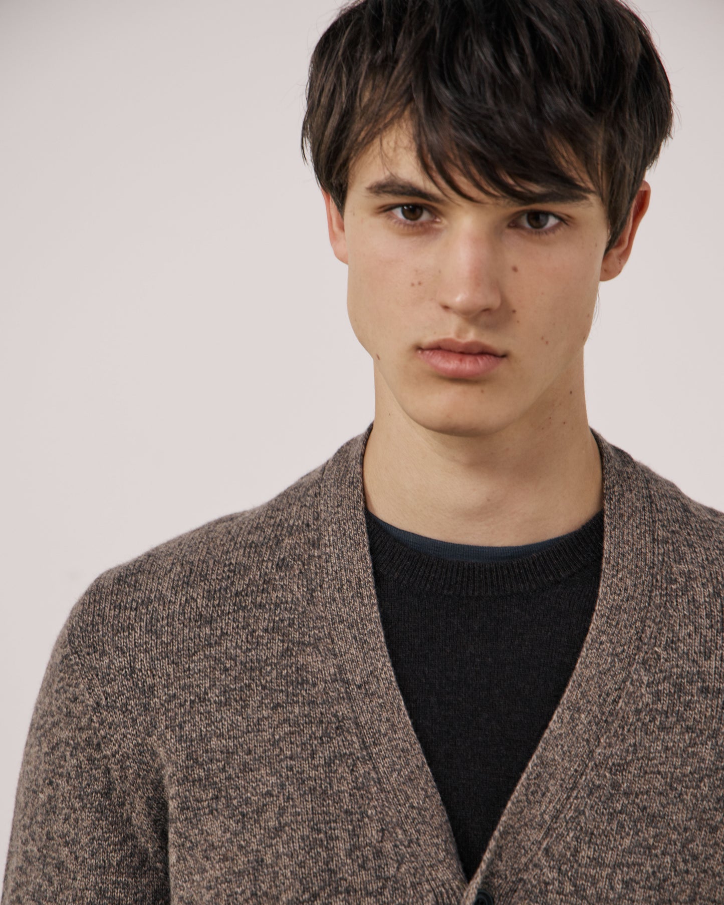 Pull Homme en Laine Mérinos Extrafine Taupe Seamless Cardigan