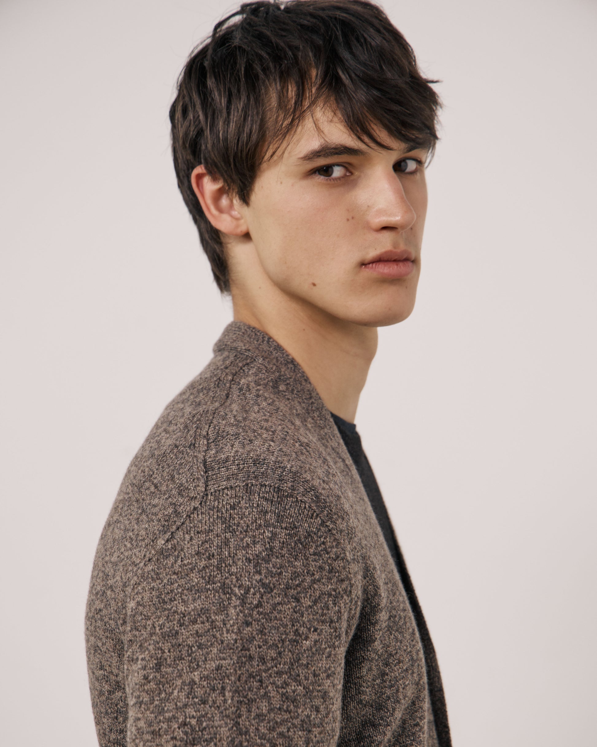 Pull Homme en Laine Mérinos Extrafine Taupe Seamless Cardigan