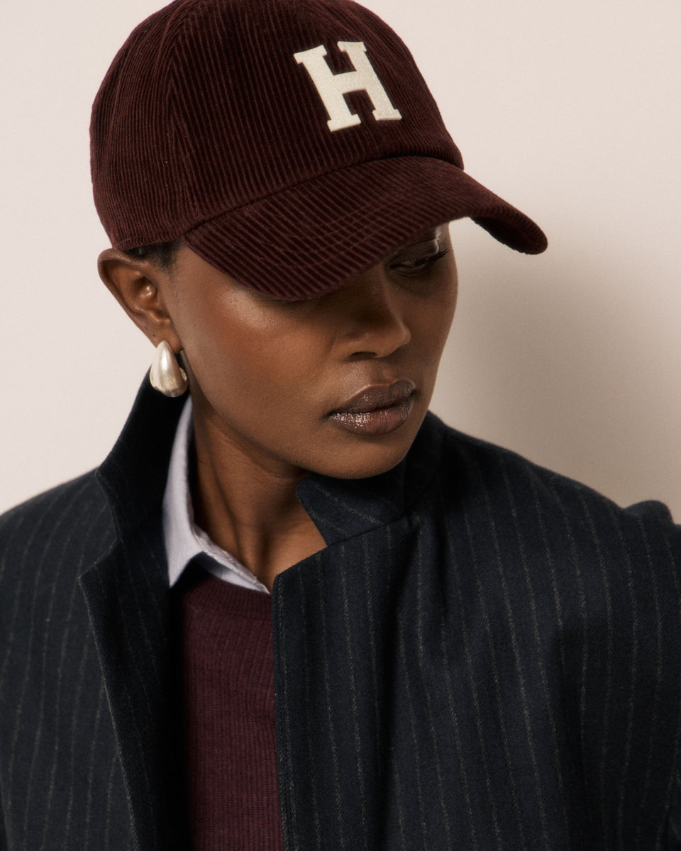 Casquette Femme en Velours Côtelé Bordeaux - Image 3