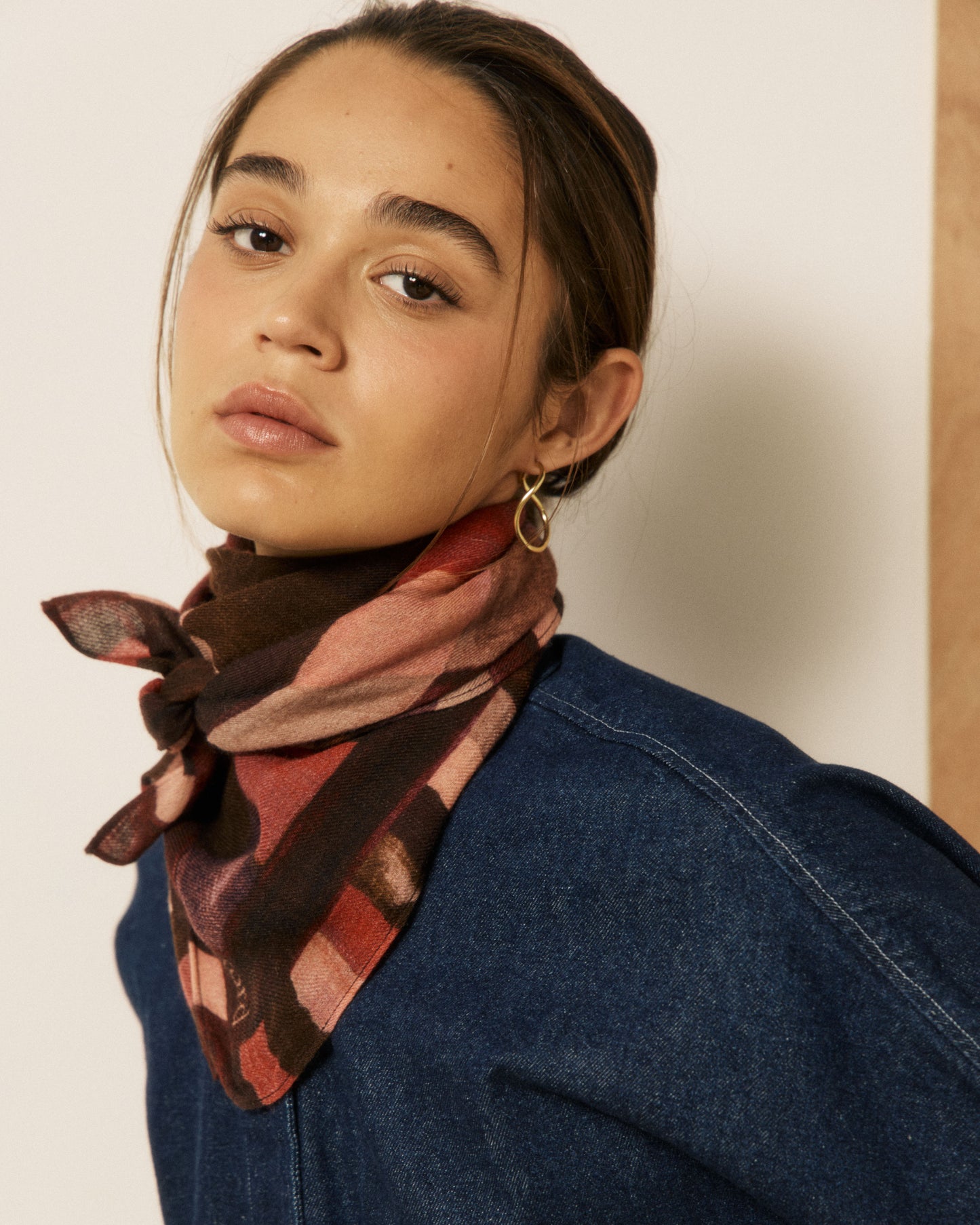 Echarpe Femme en Laine imprimé Géométrique Rose Bandana