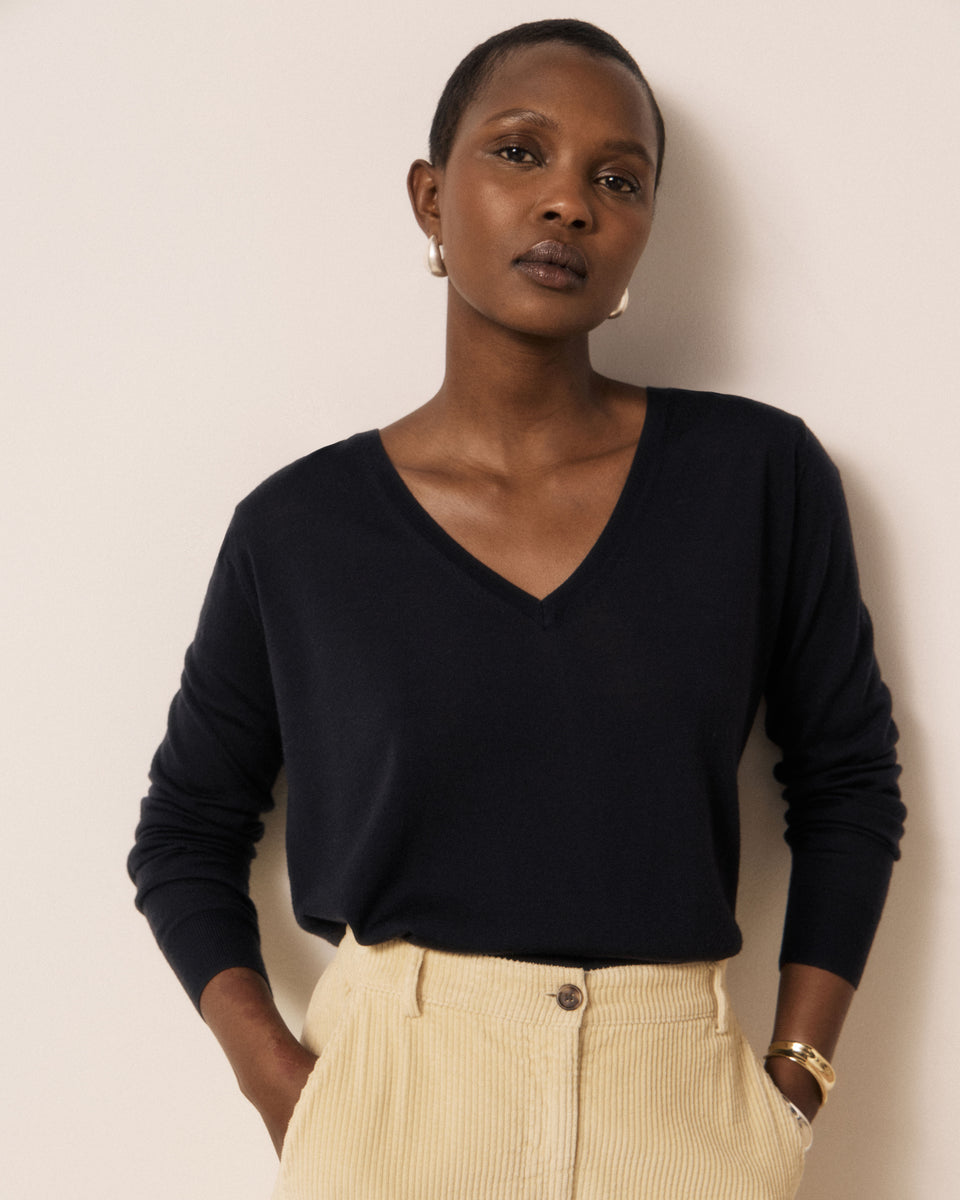 Miary Women's Navy Blue Merino Wool Sweater - Image principale