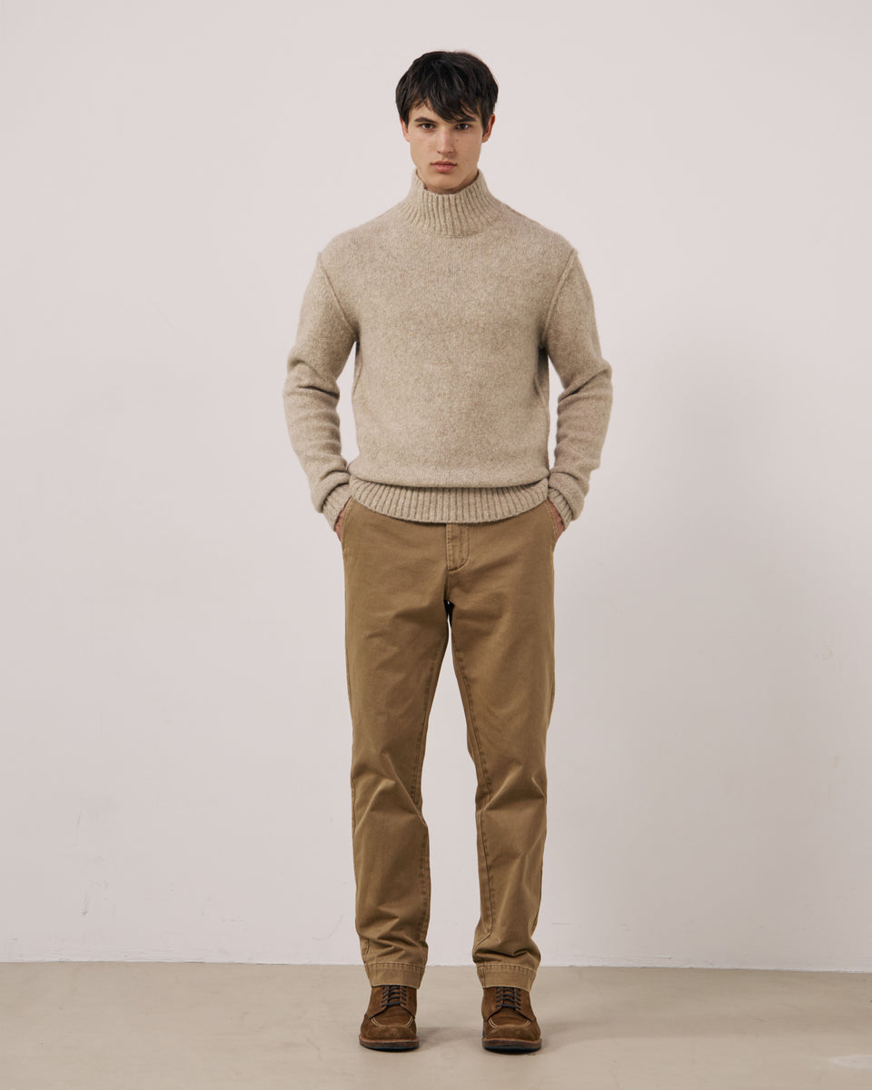 Turtle Neck Men's Ecru Yak & Alpaca Wool Sweater - Image 2