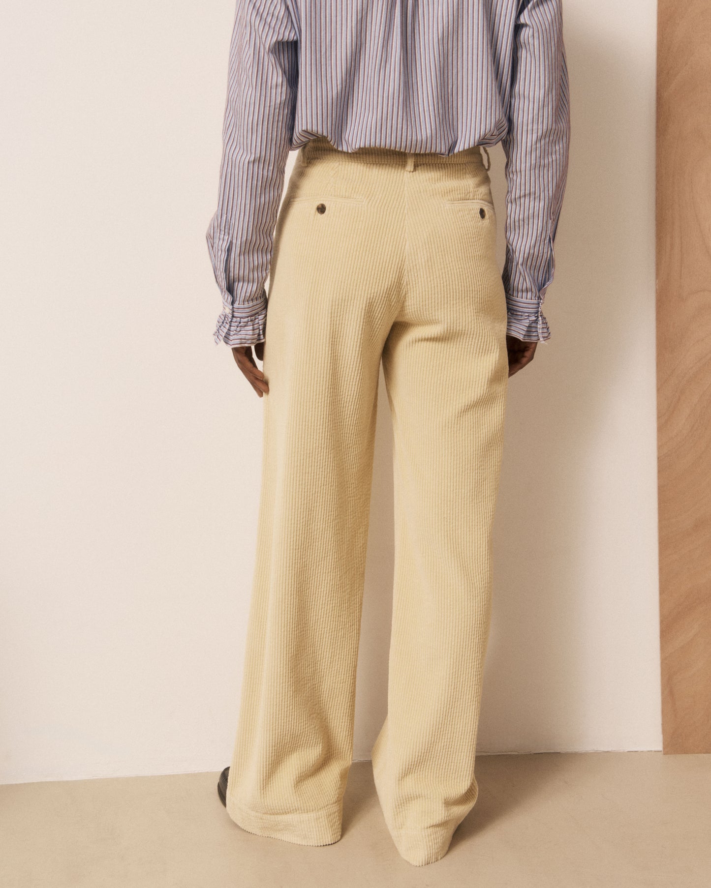 Pantalon Femme en Velours Côtelé Seersucker Jaune Parade