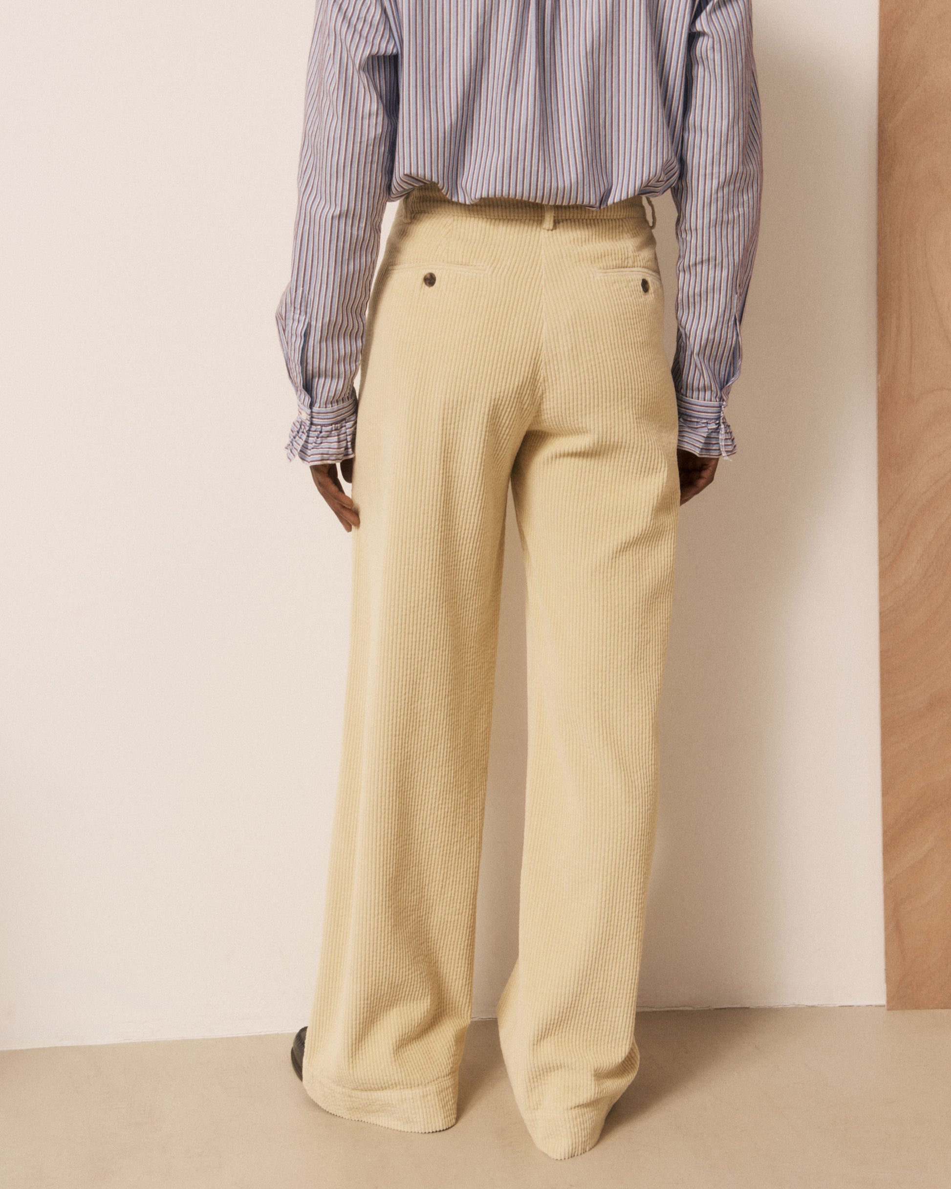 Pantalon Femme en Velours Côtelé Seersucker Jaune Parade